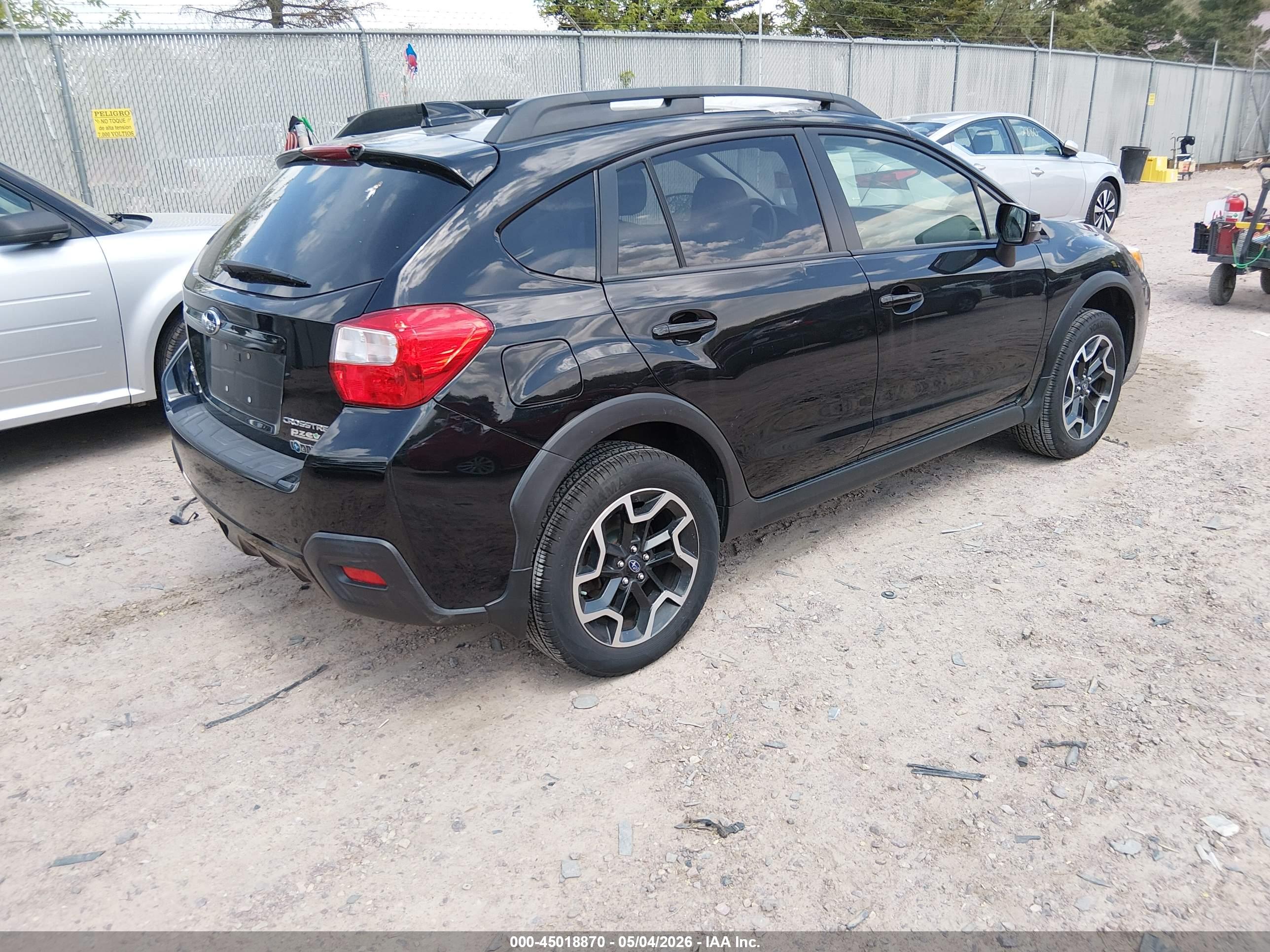 SUBARU CROSSTREK image 4