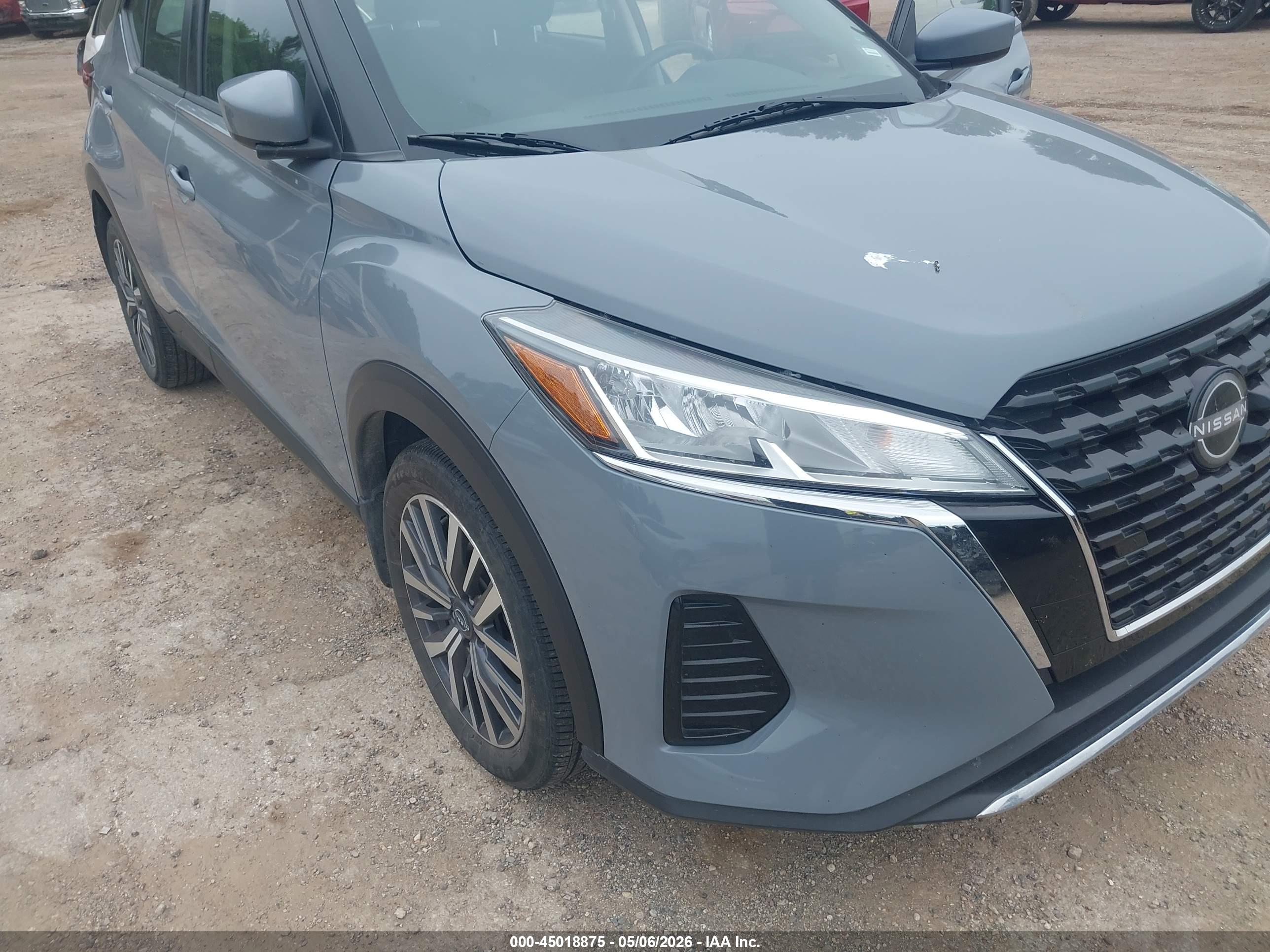 NISSAN KICKS image 6