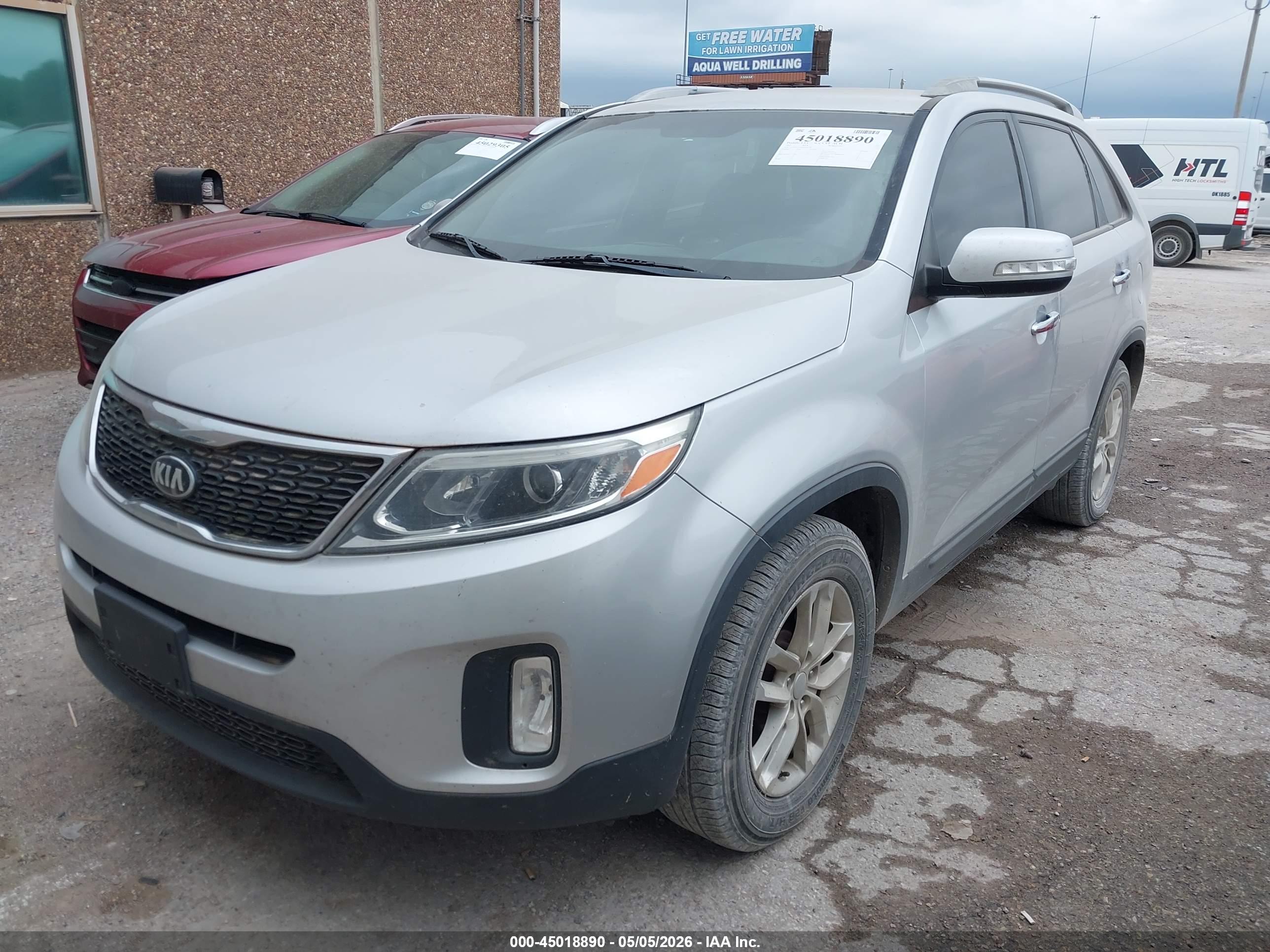 KIA SORENTO image 2