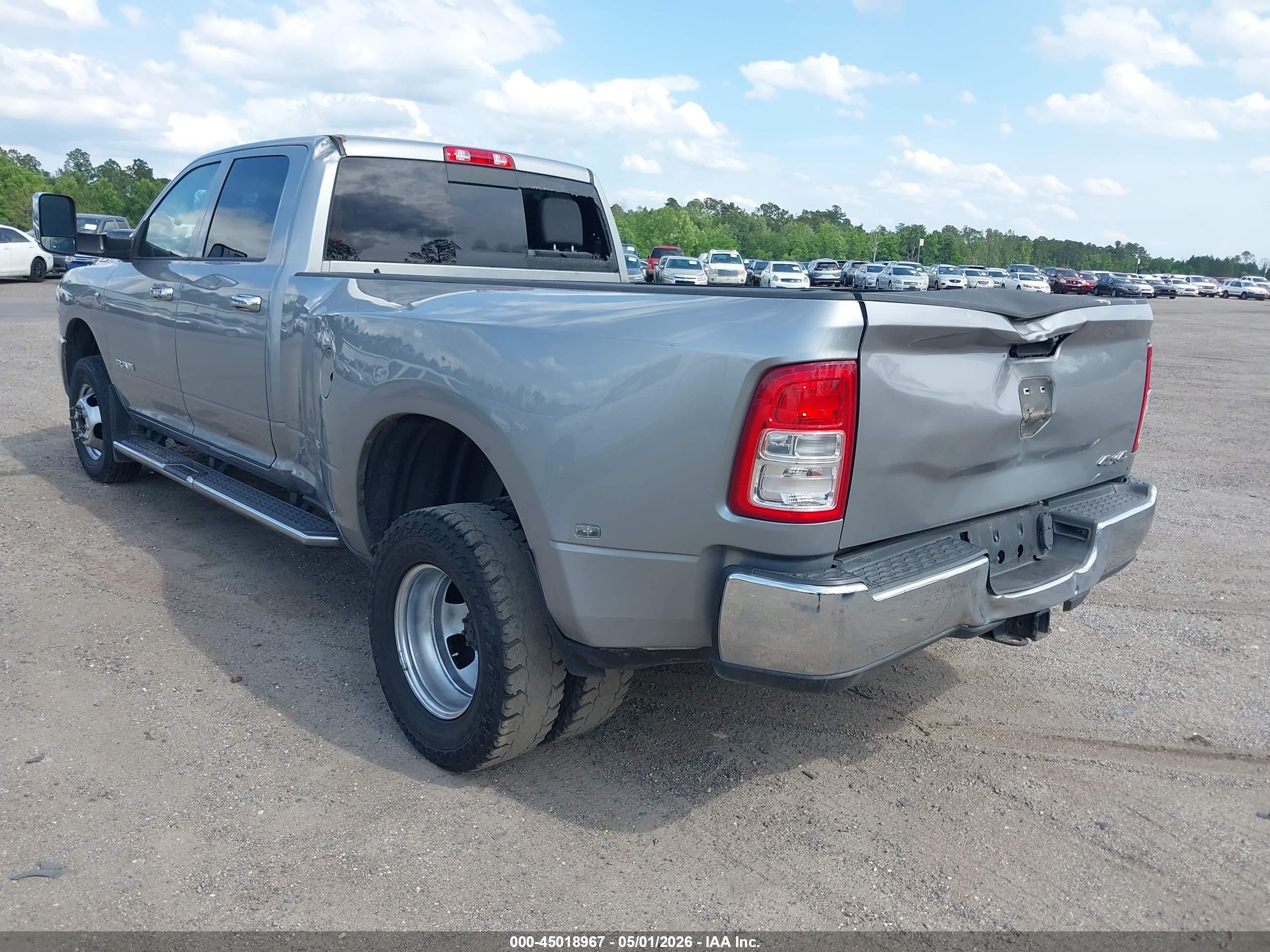 RAM 3500 image 3