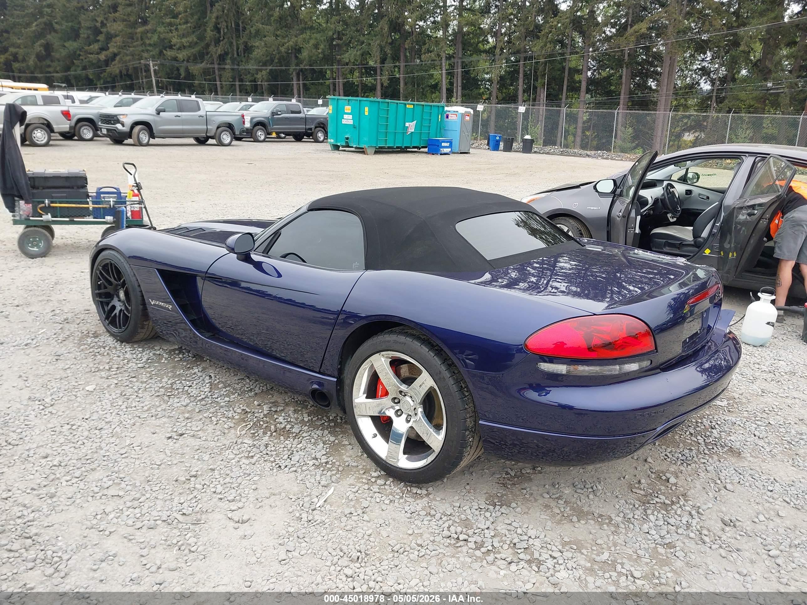 DODGE VIPER image 3