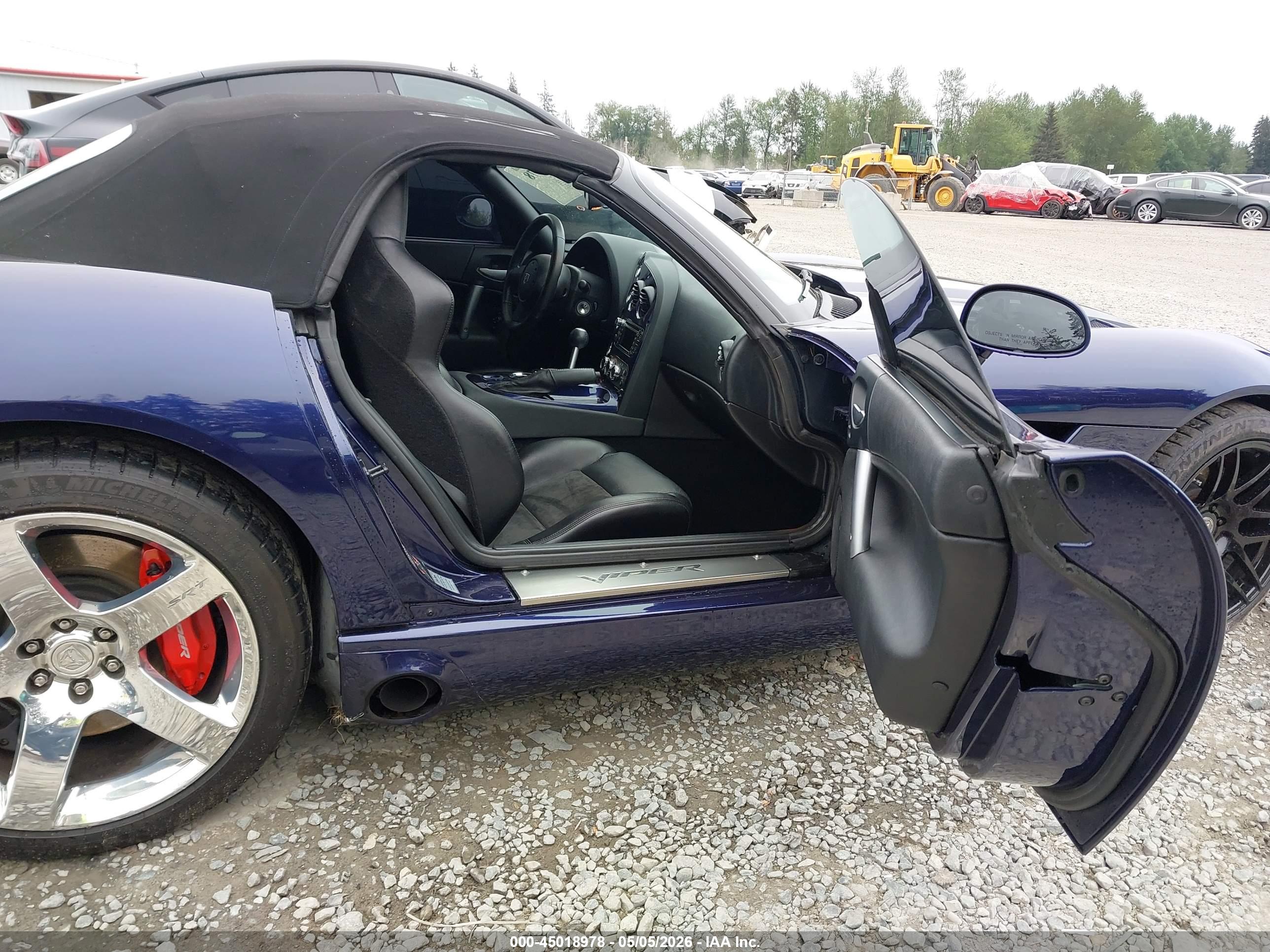 DODGE VIPER image 5
