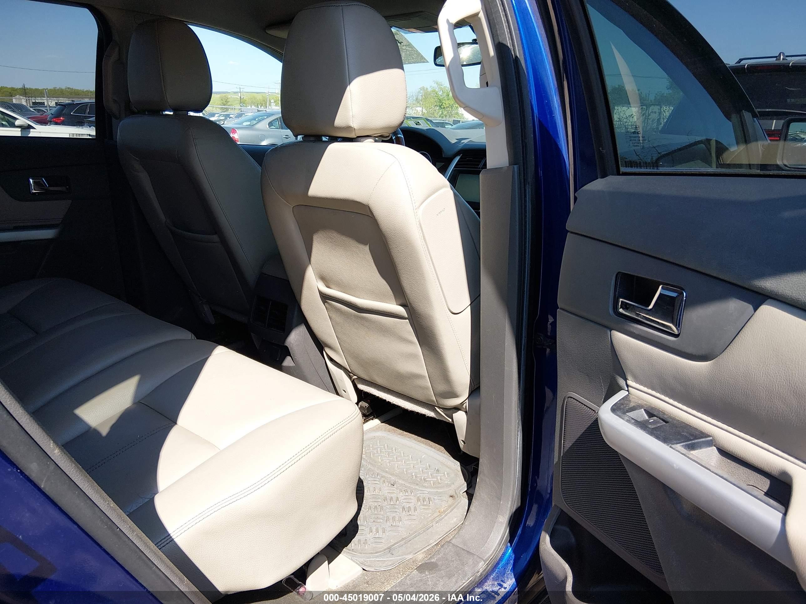 FORD EDGE image 8