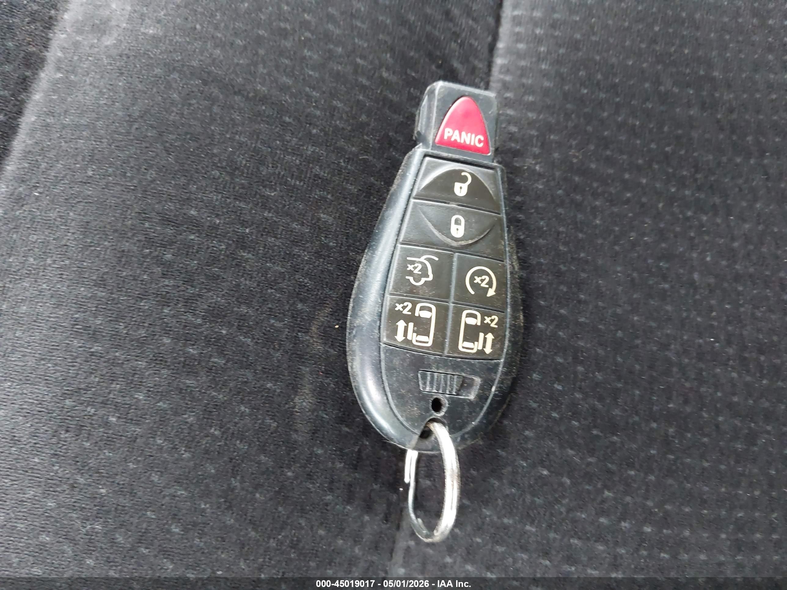 CHRYSLER TOWN image 11