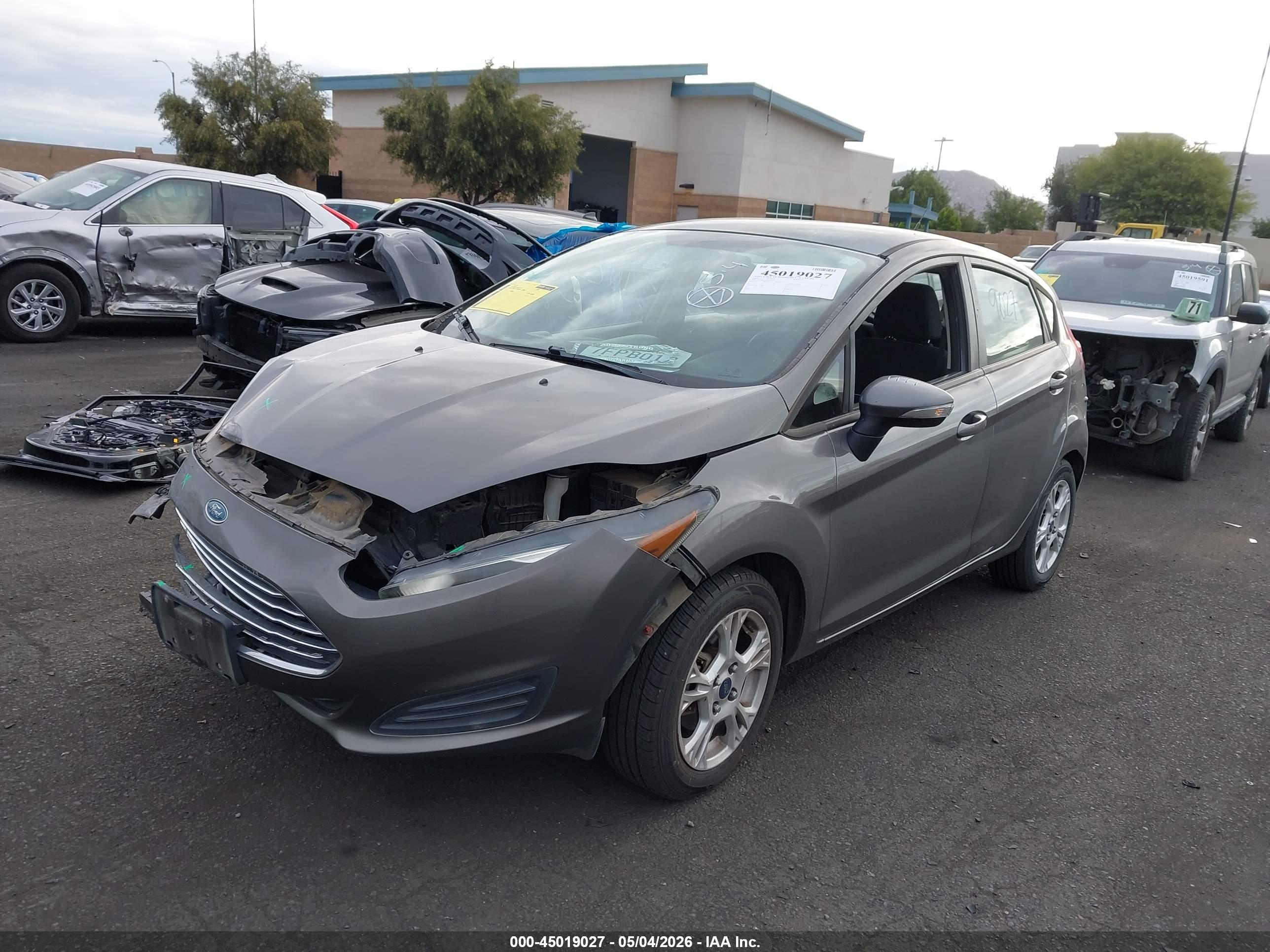 FORD FIESTA image 2