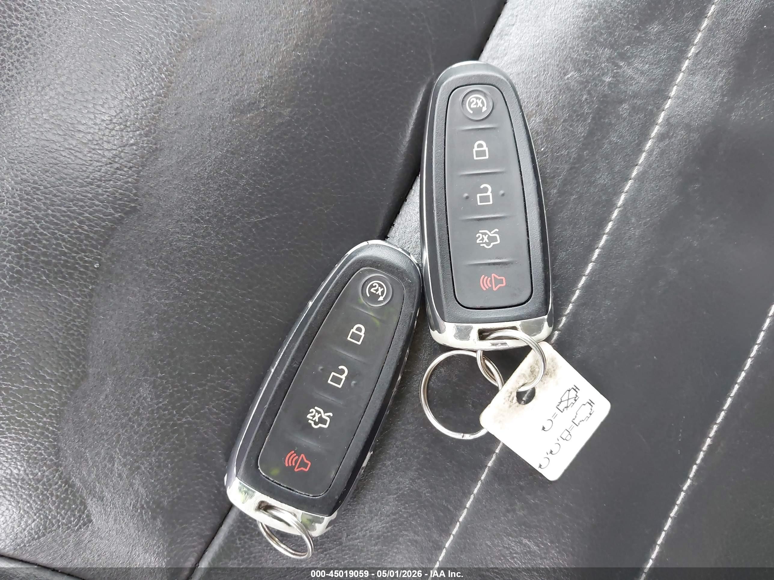FORD ESCAPE image 11