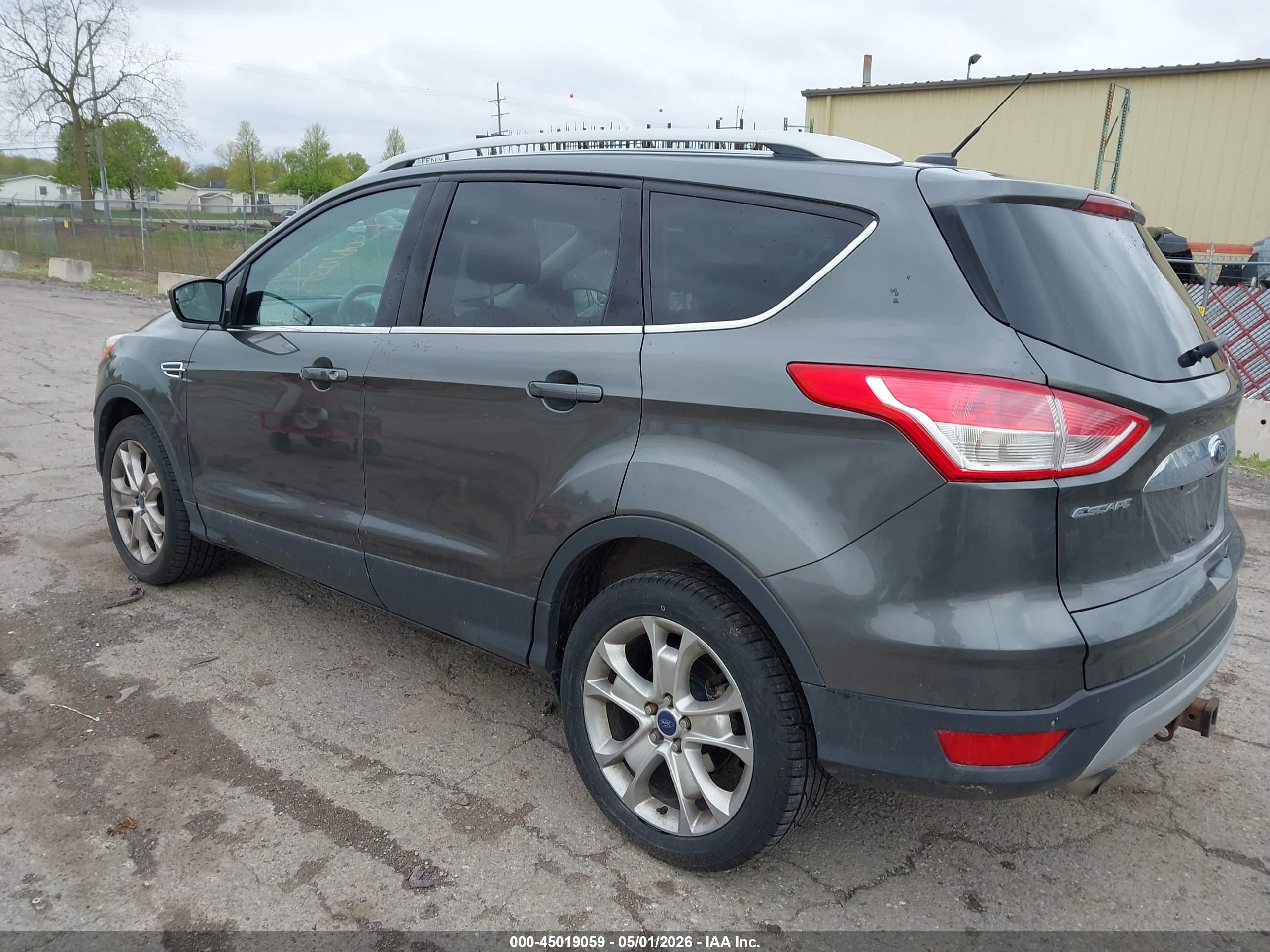 FORD ESCAPE image 3