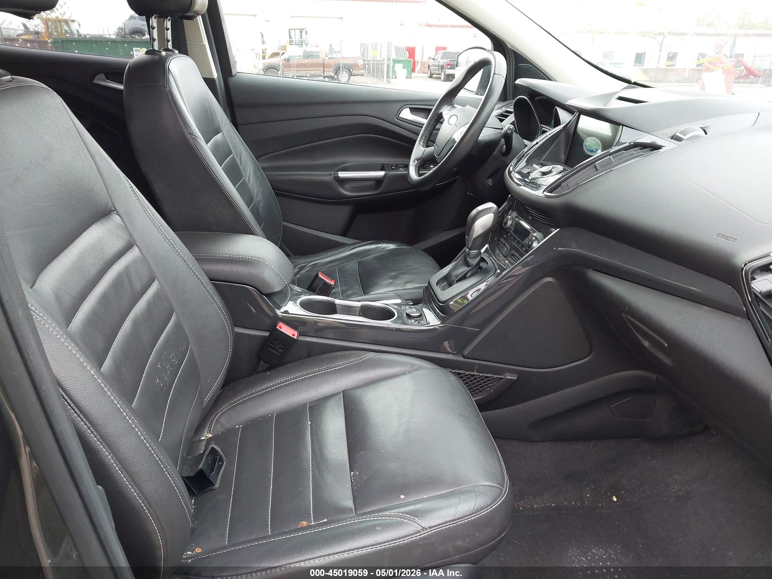 FORD ESCAPE image 5
