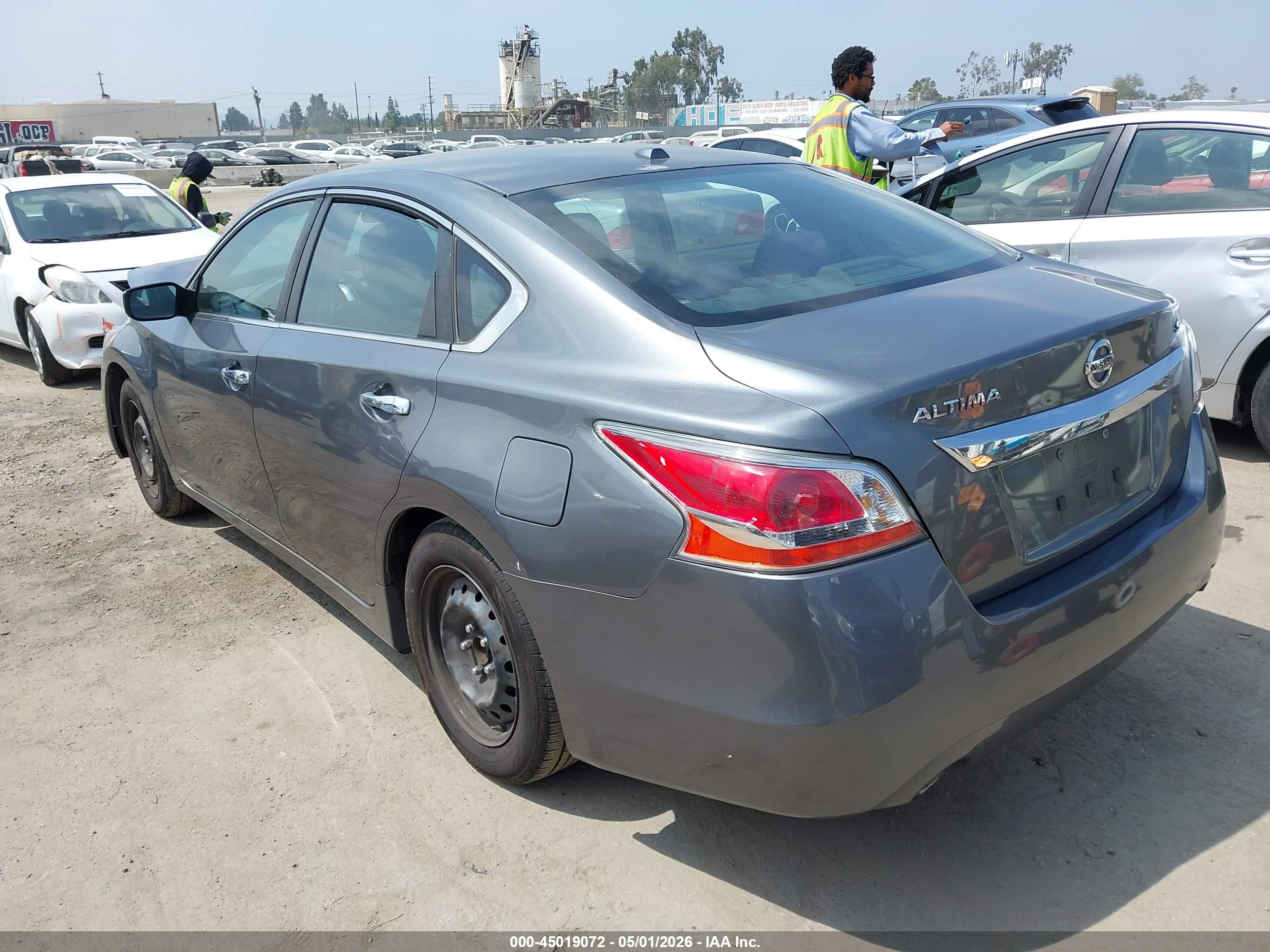 NISSAN ALTIMA image 3