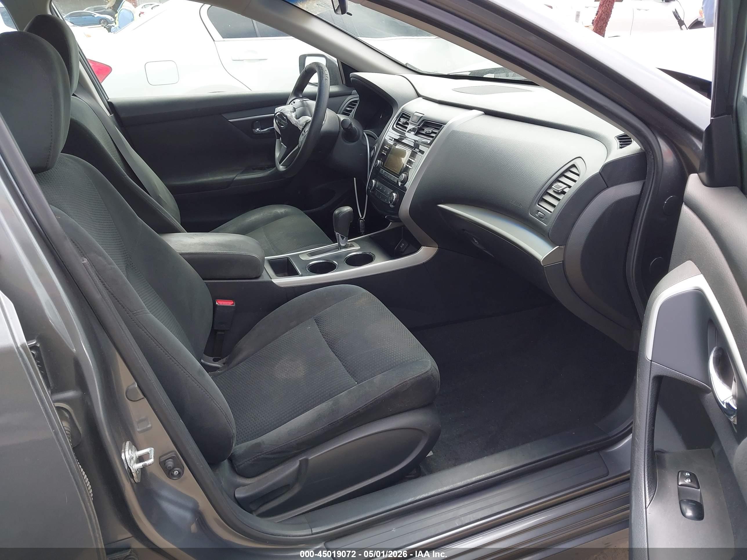 NISSAN ALTIMA image 5