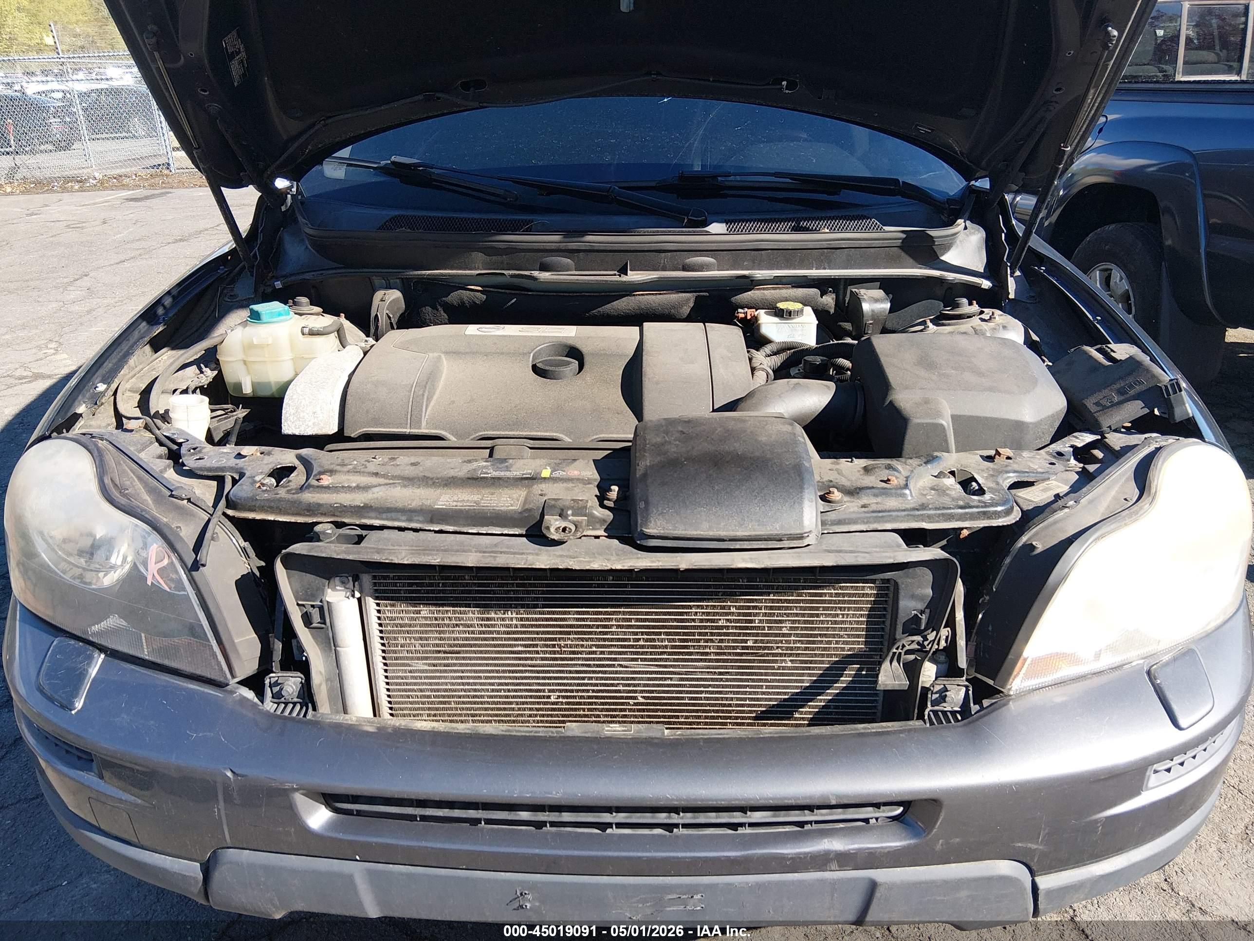 VOLVO XC90 image 10