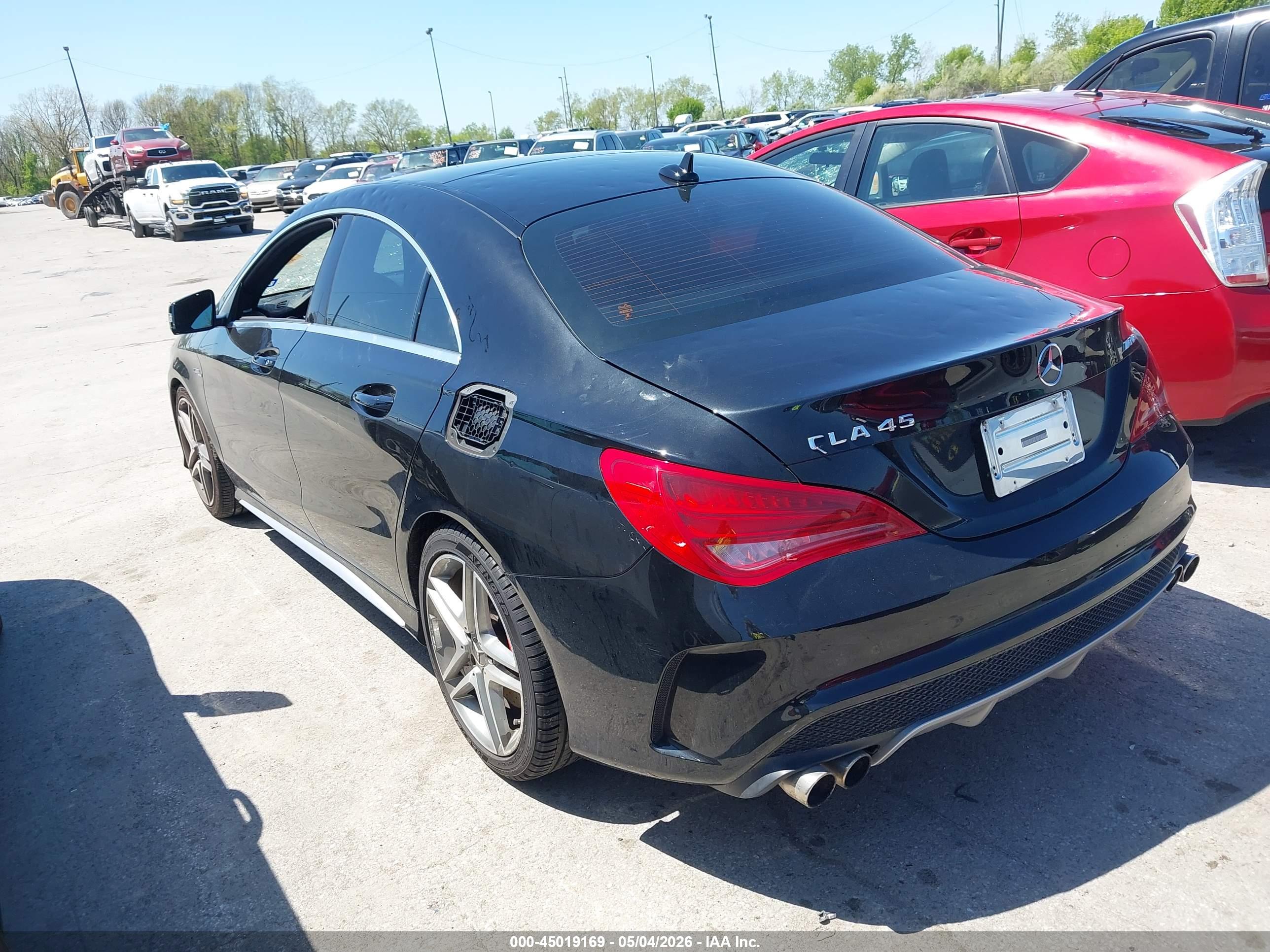 MERCEDES-BENZ CLA image 3