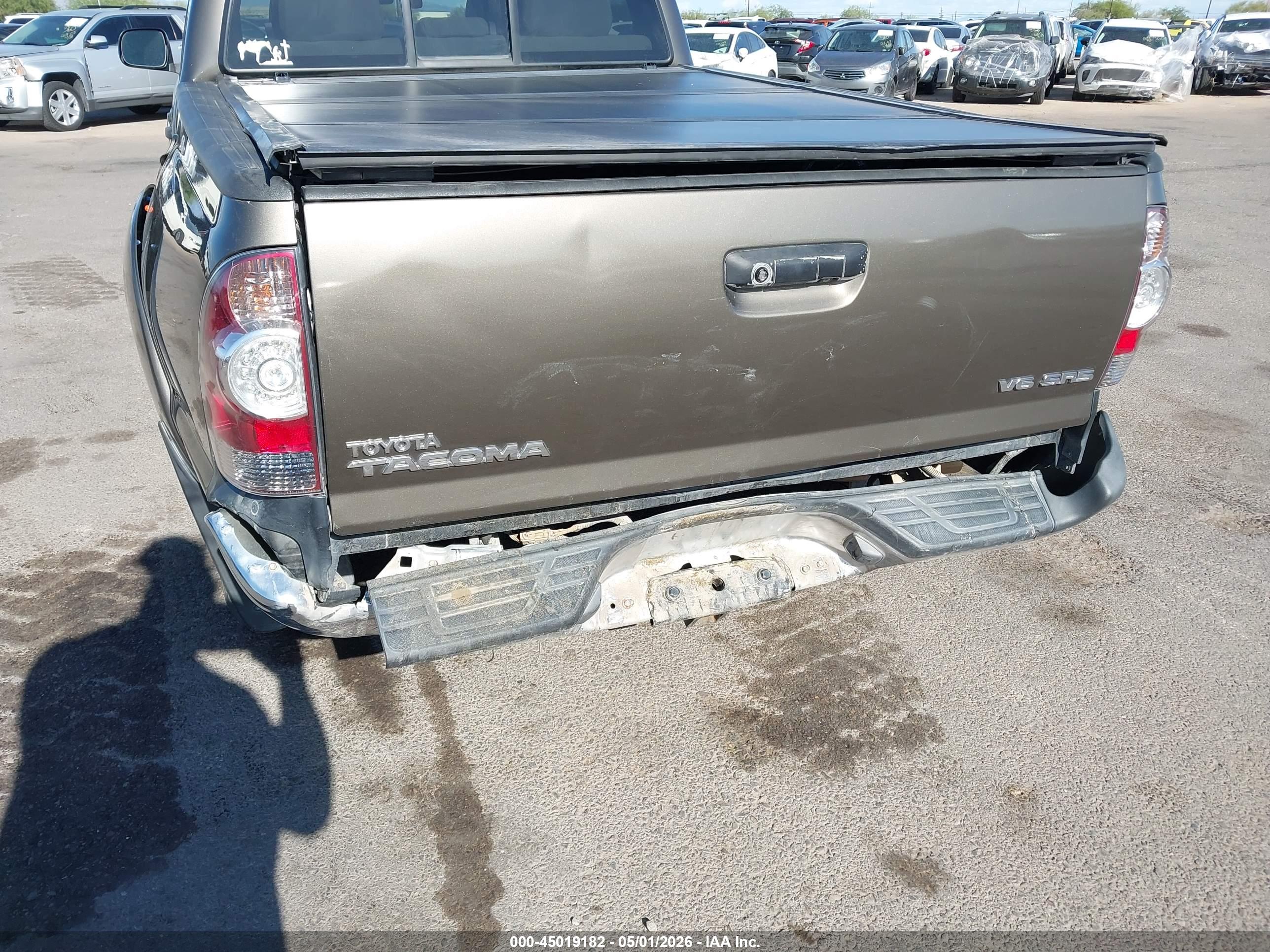 TOYOTA TACOMA image 6