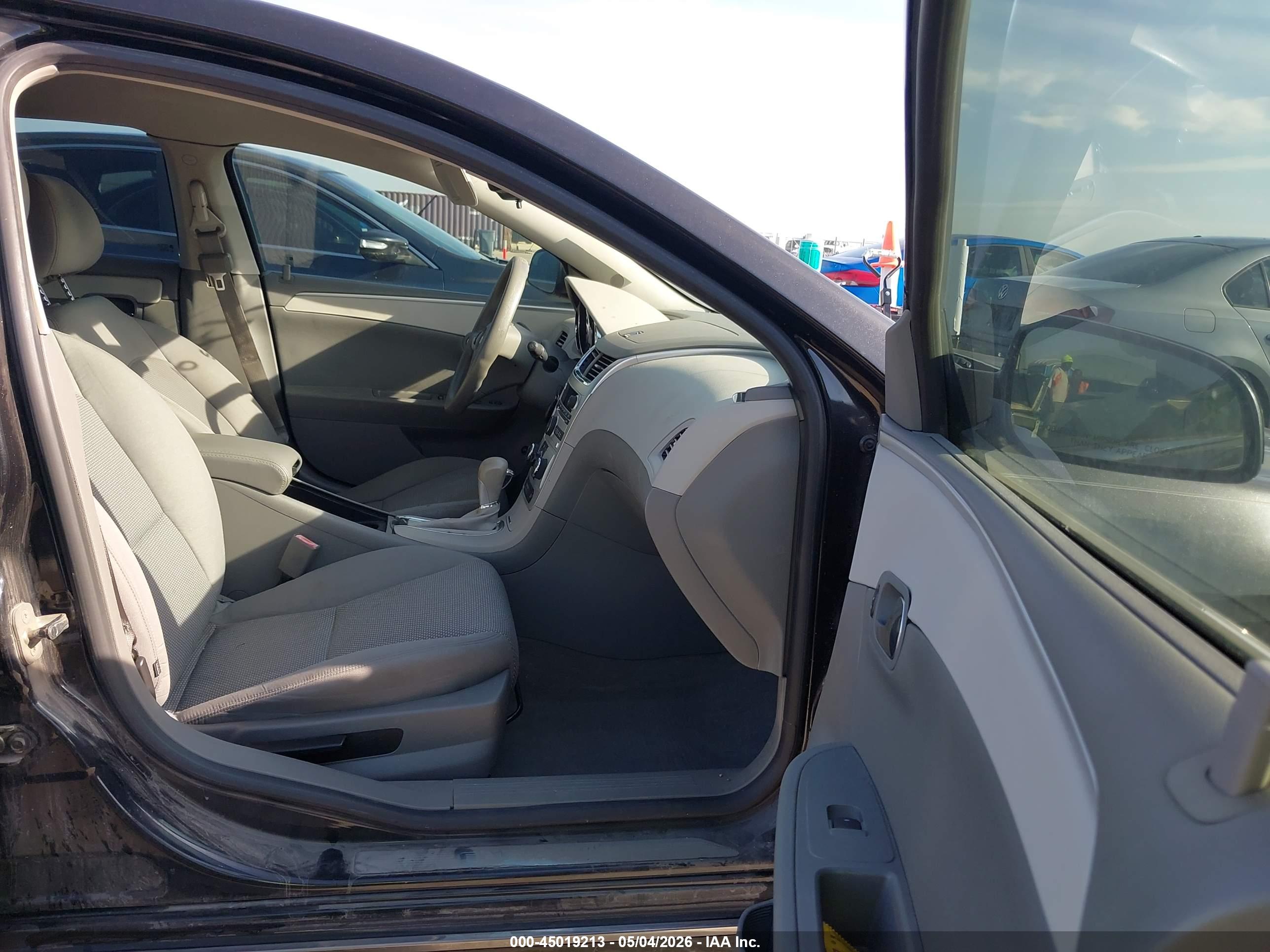 CHEVROLET MALIBU image 5