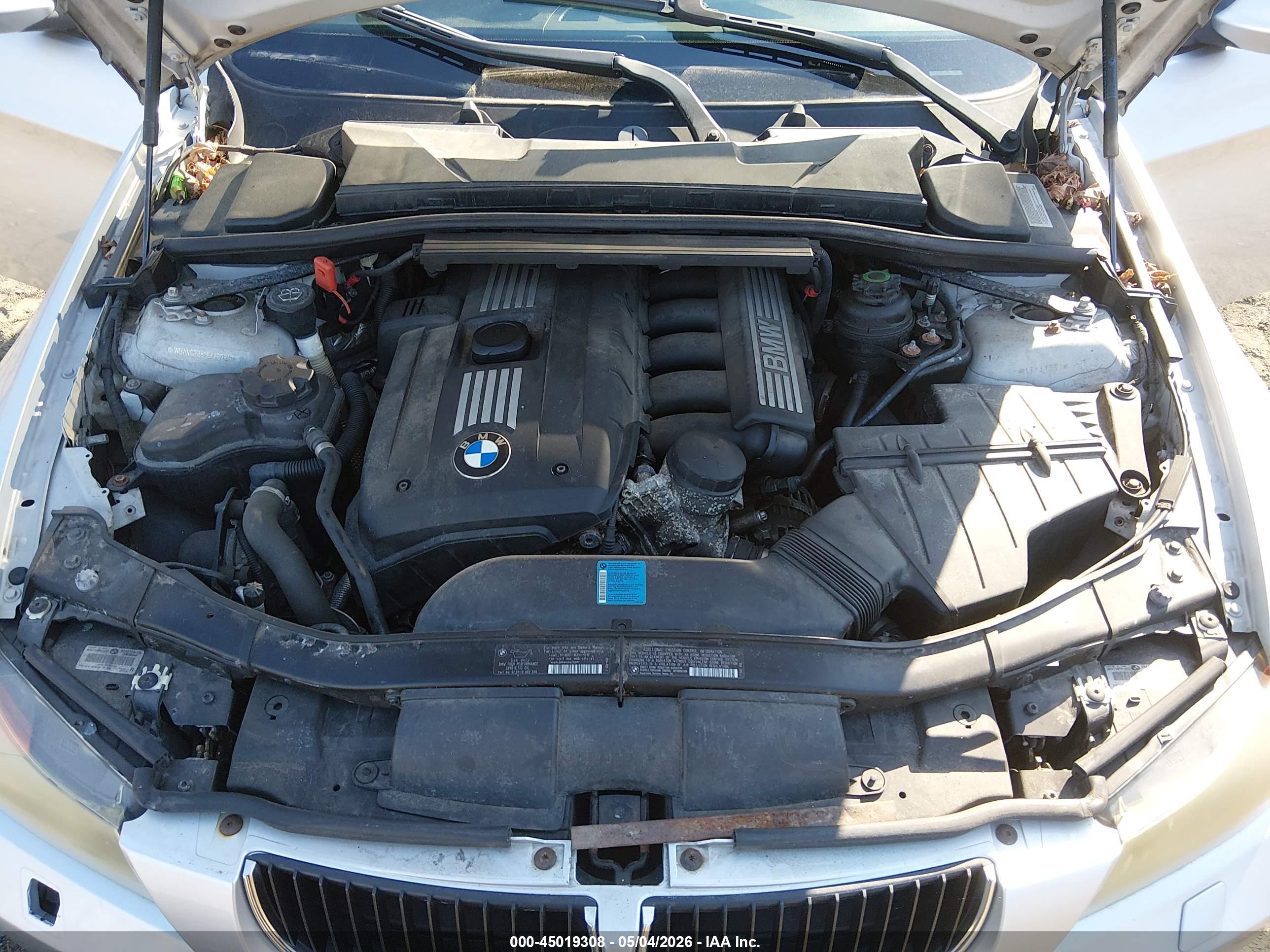 BMW 328XI image 10