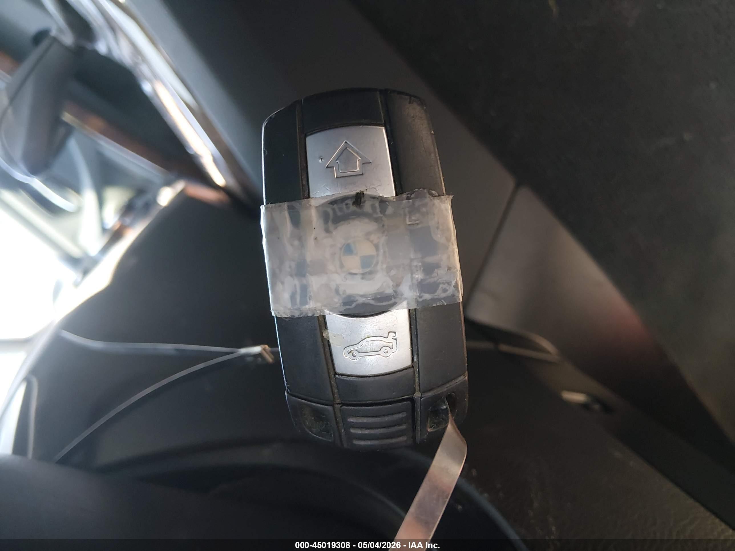 BMW 328XI image 11
