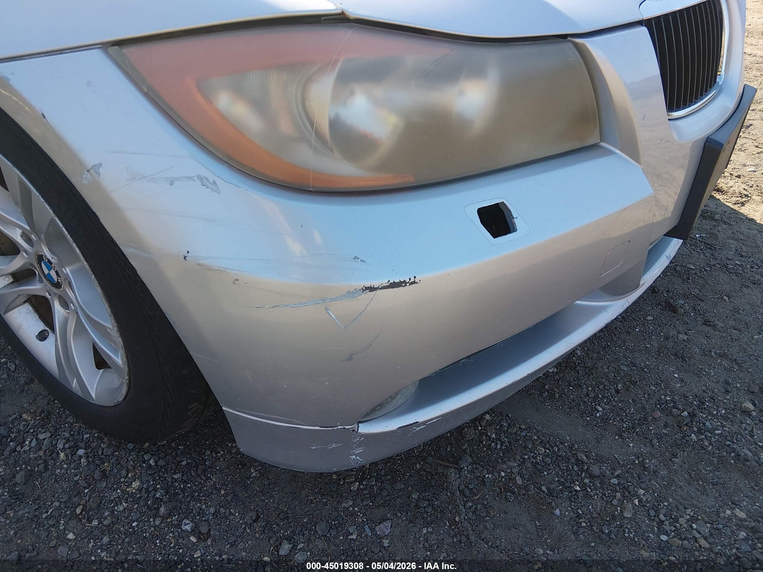 BMW 328XI image 6