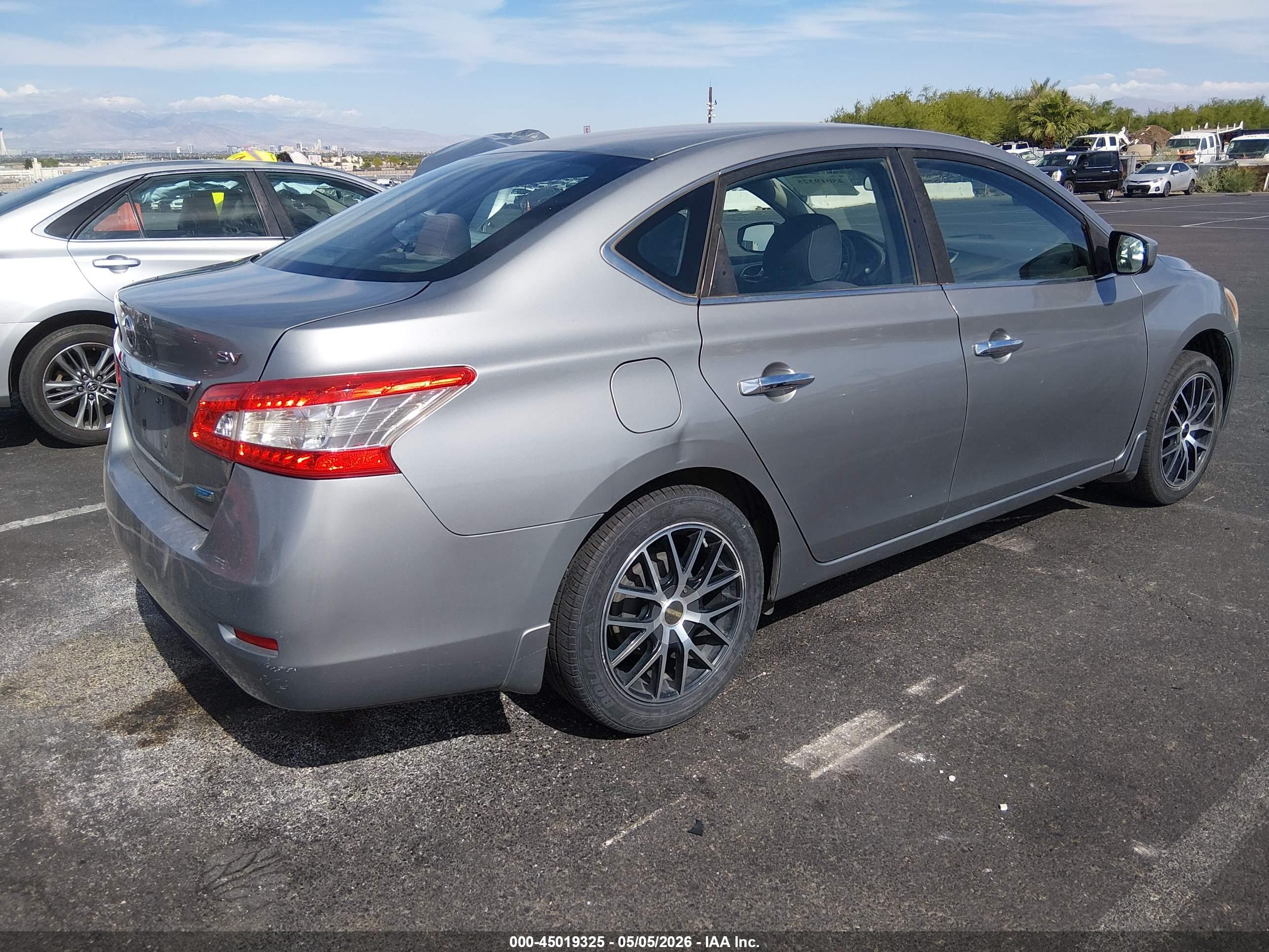 NISSAN SENTRA image 4