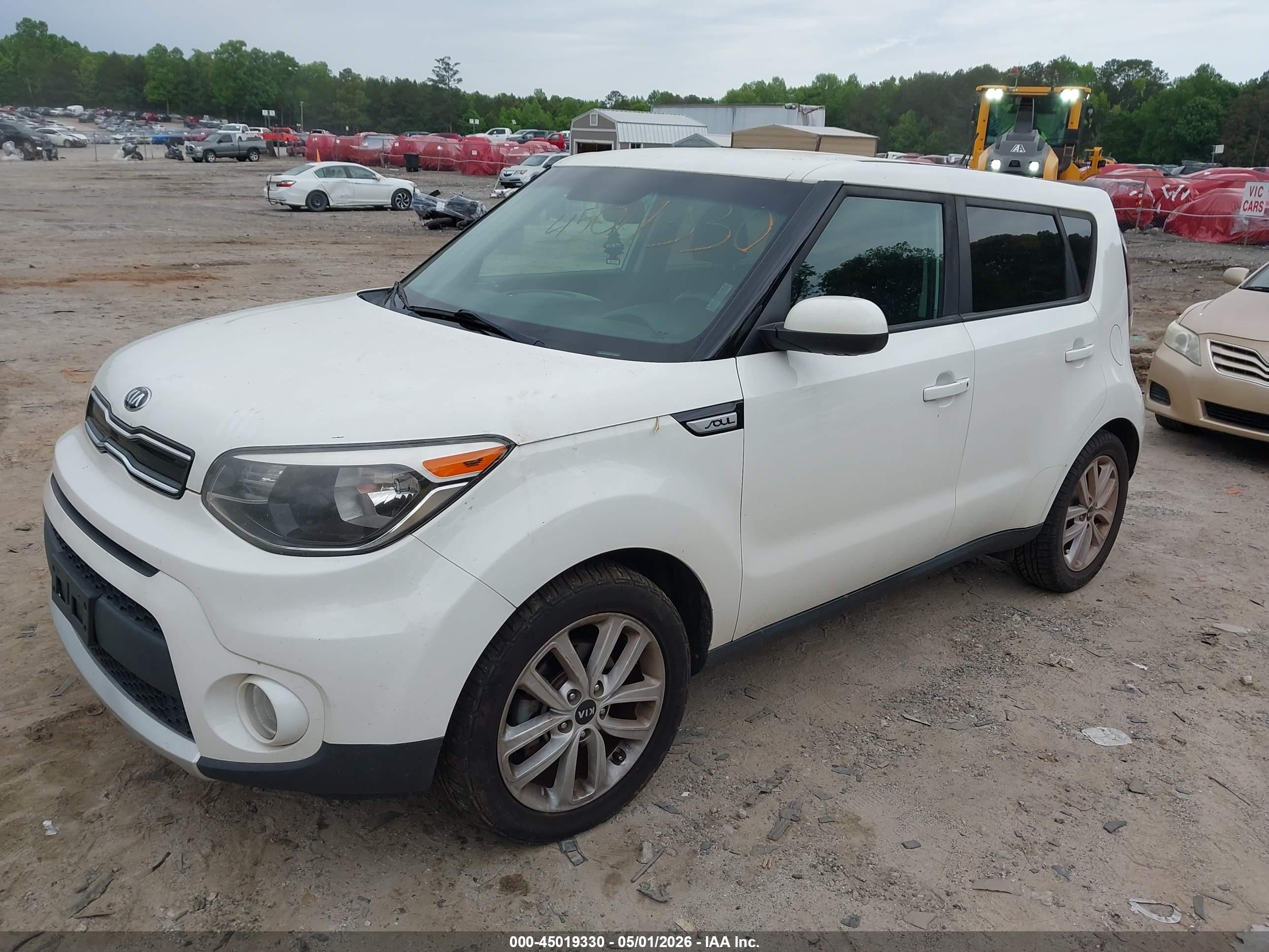 KIA SOUL image 2
