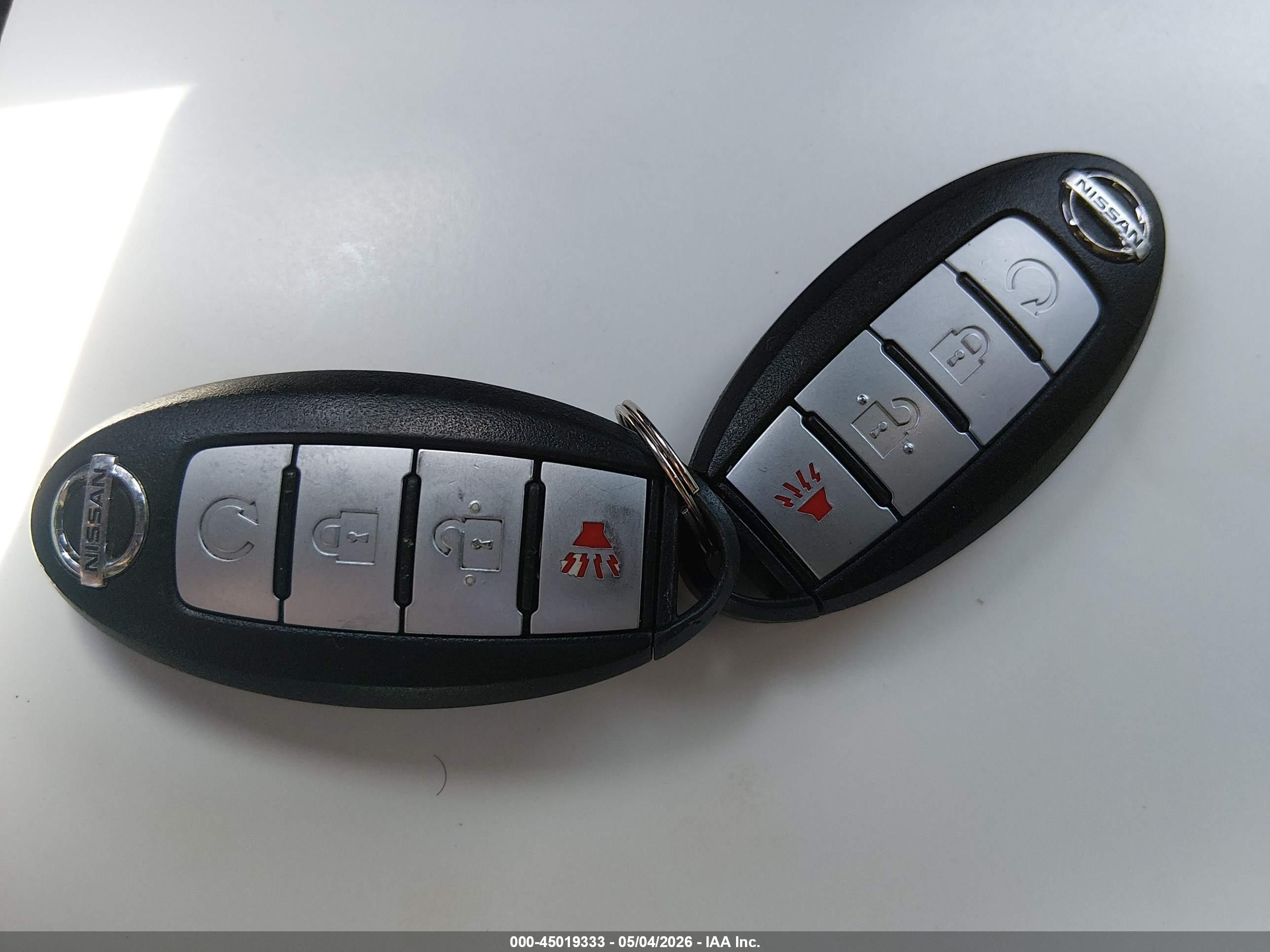 NISSAN MURANO image 11