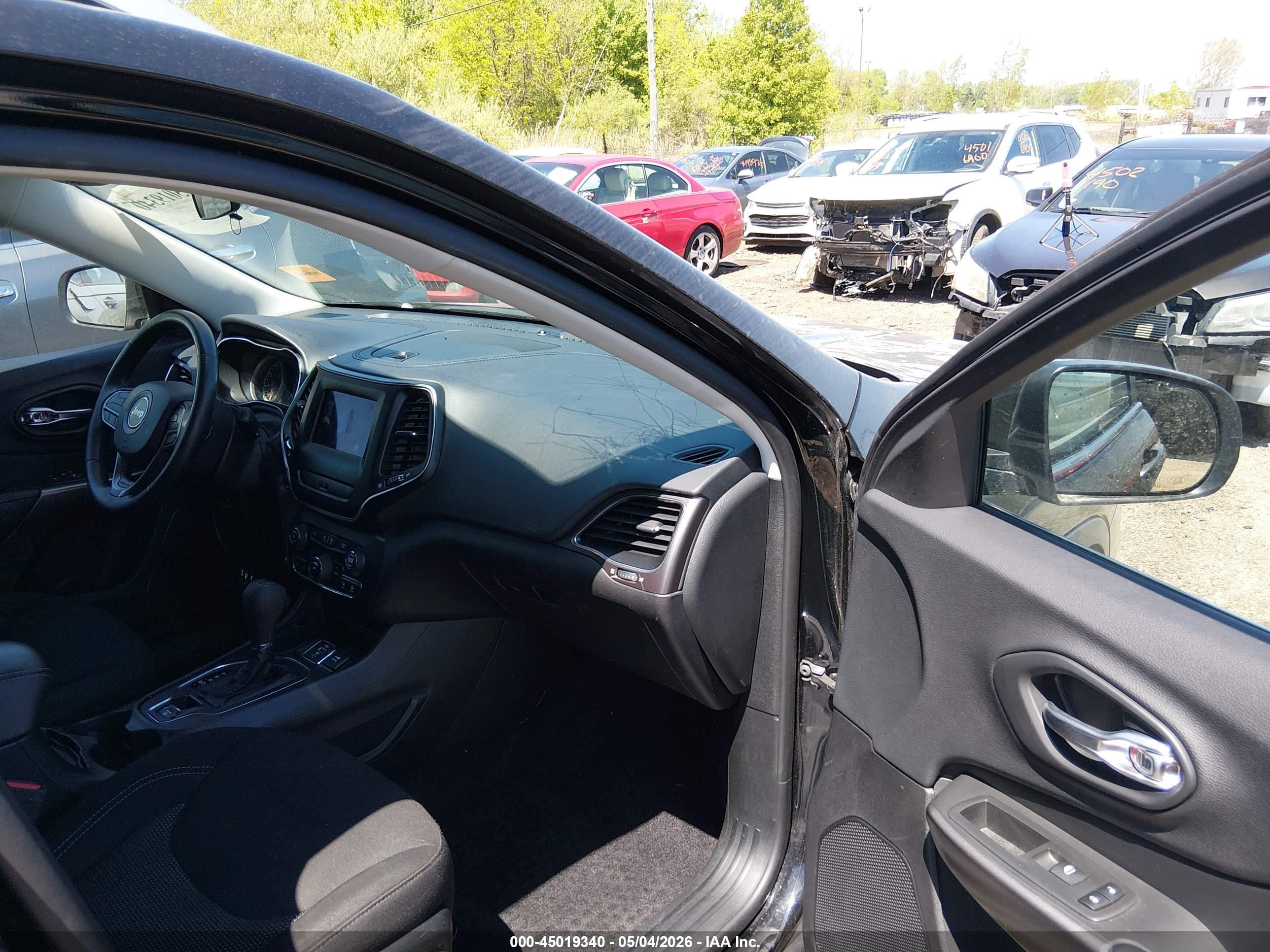 JEEP CHEROKEE image 5