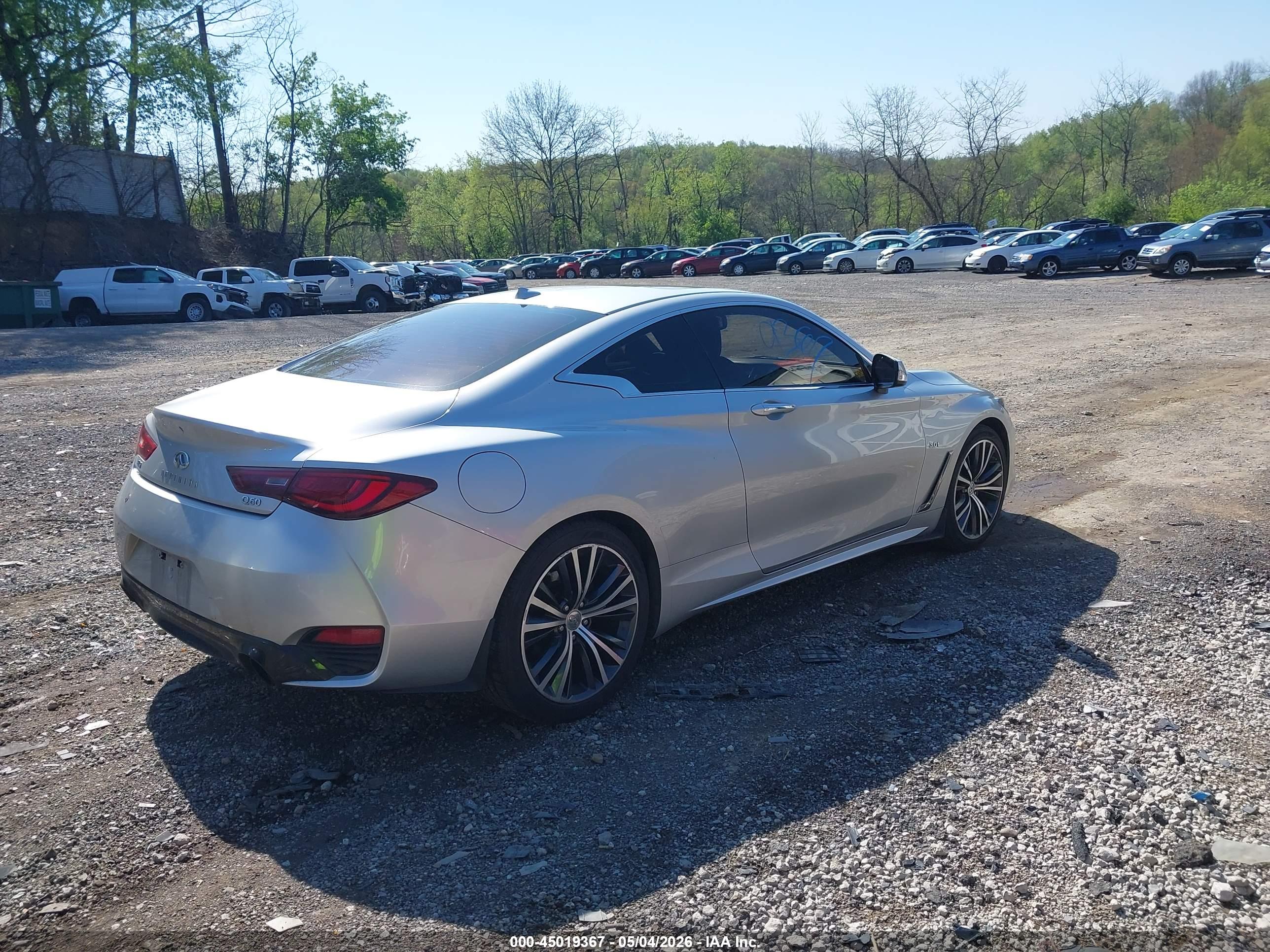 INFINITI Q60 image 4
