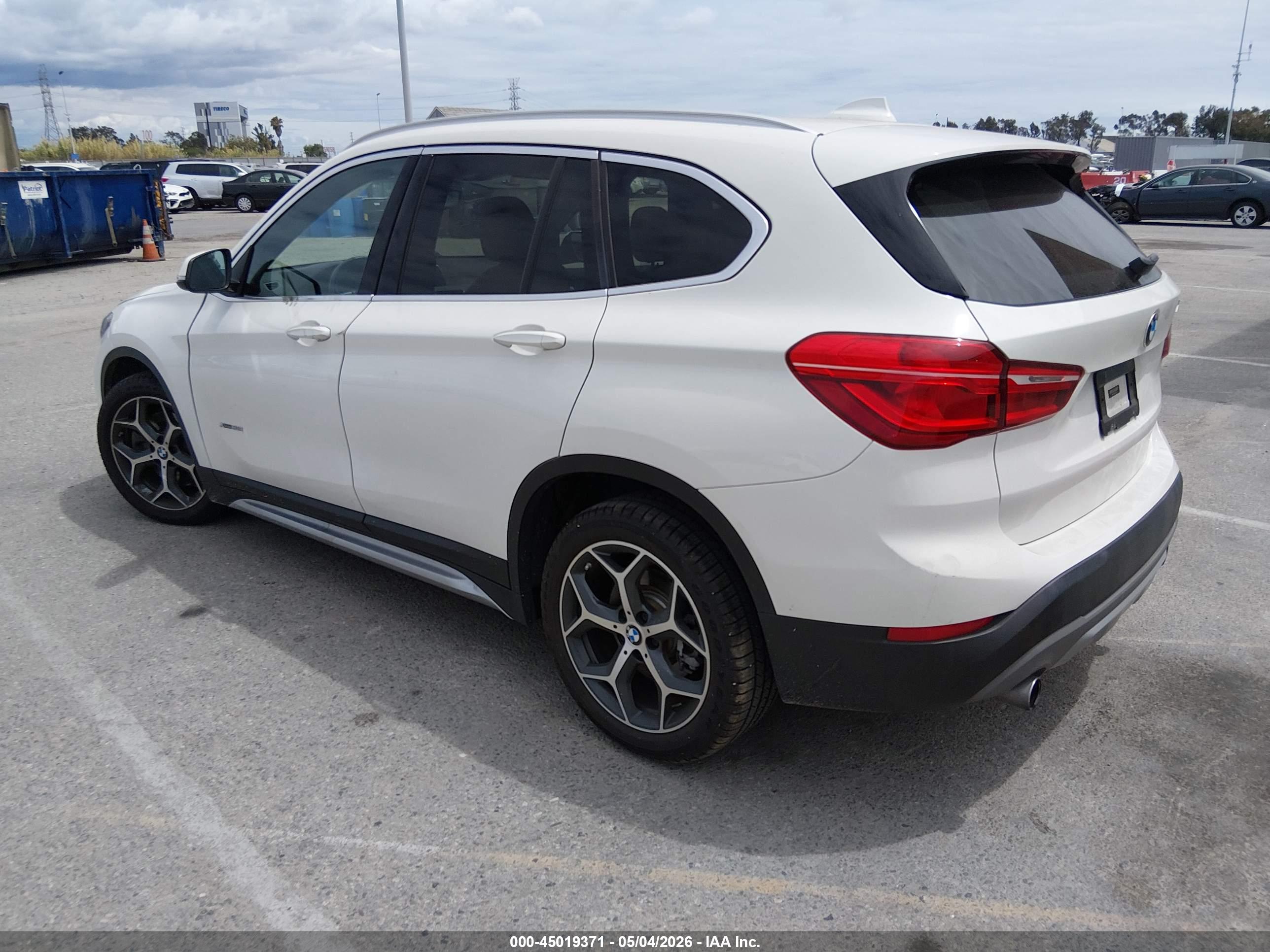 BMW X1 image 3