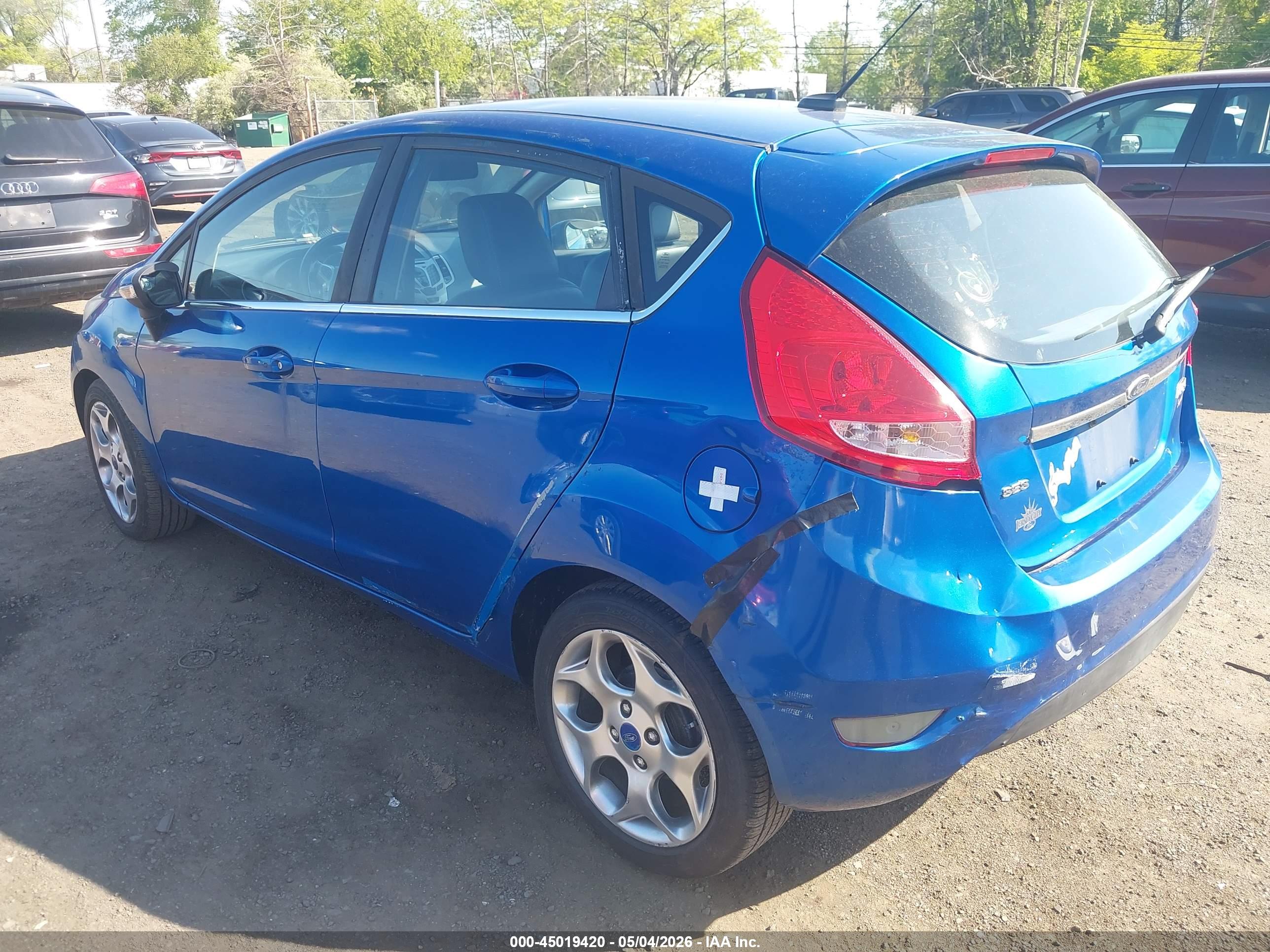 FORD FIESTA image 3