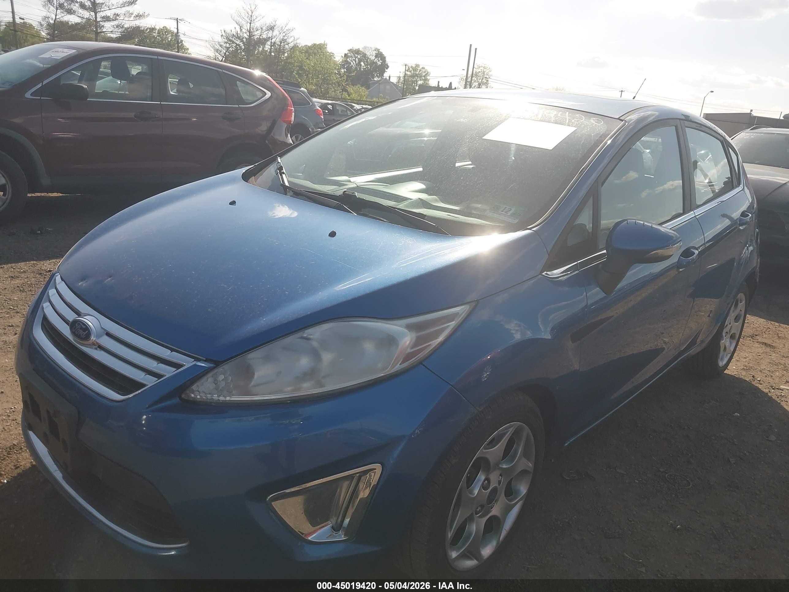 FORD FIESTA image 6