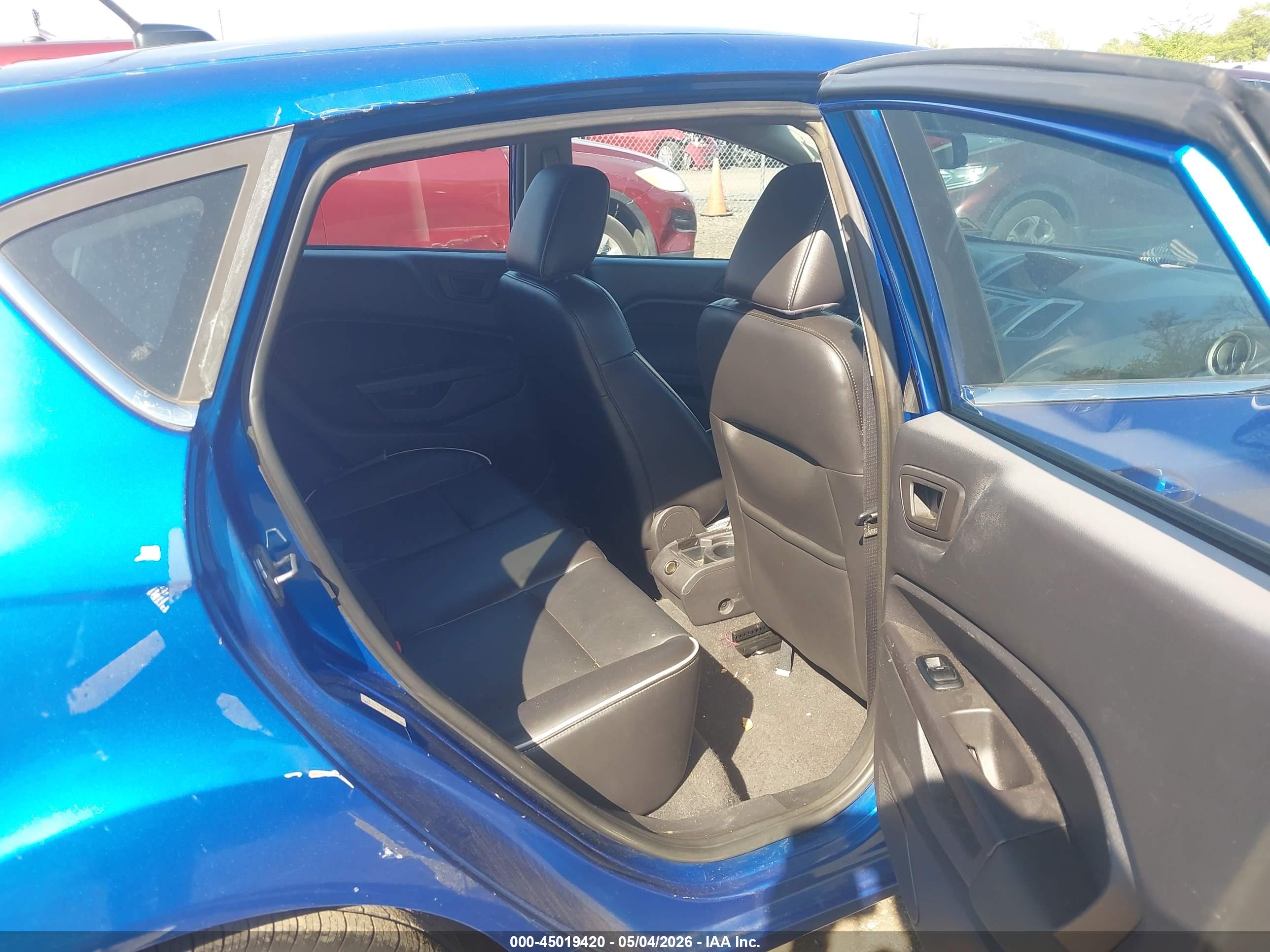 FORD FIESTA image 8