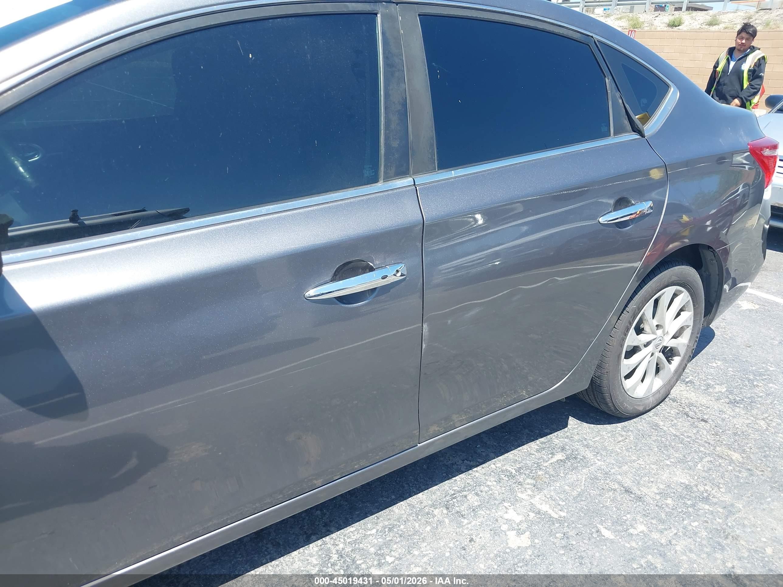 NISSAN SENTRA image 6
