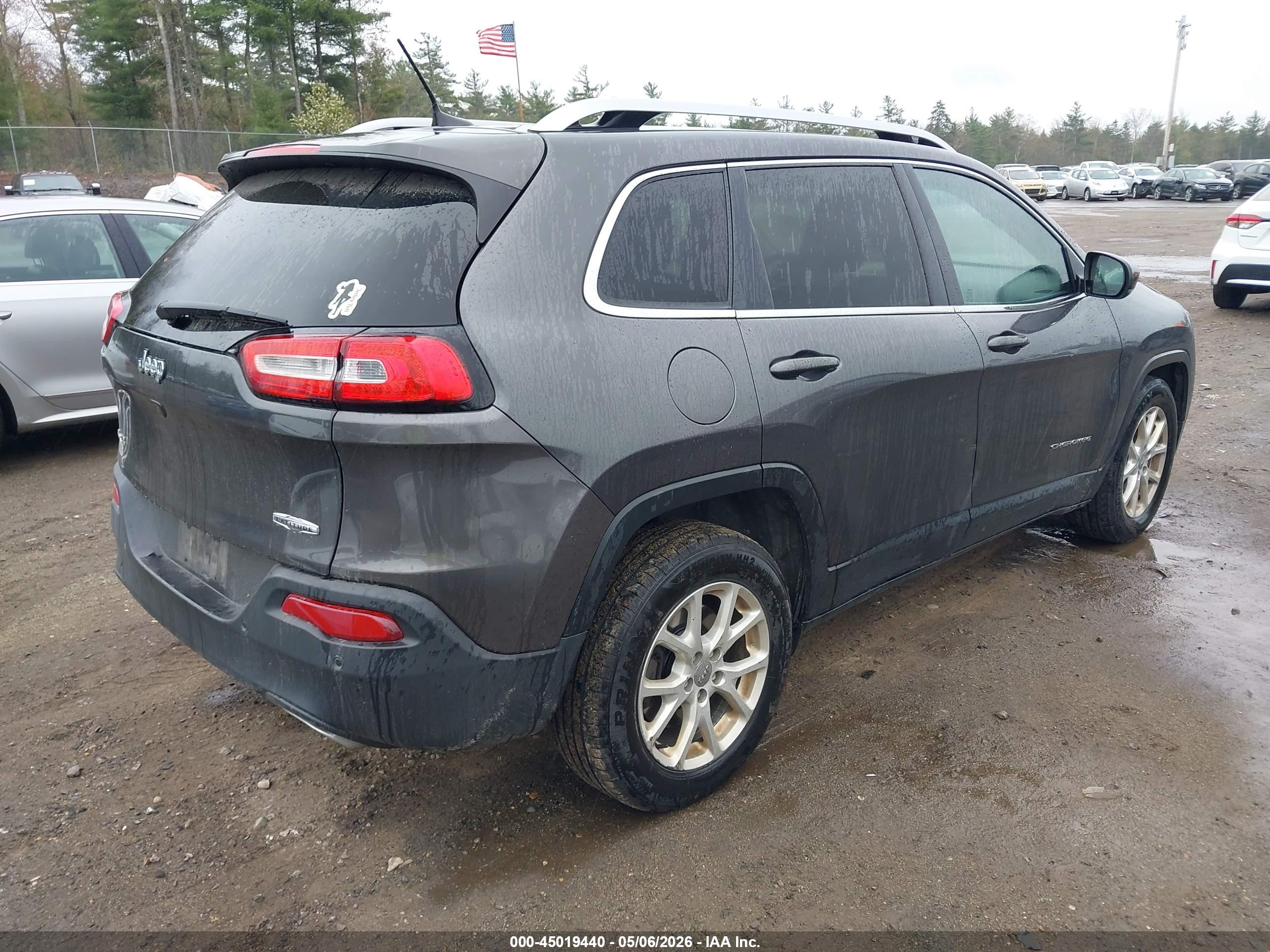JEEP CHEROKEE image 4