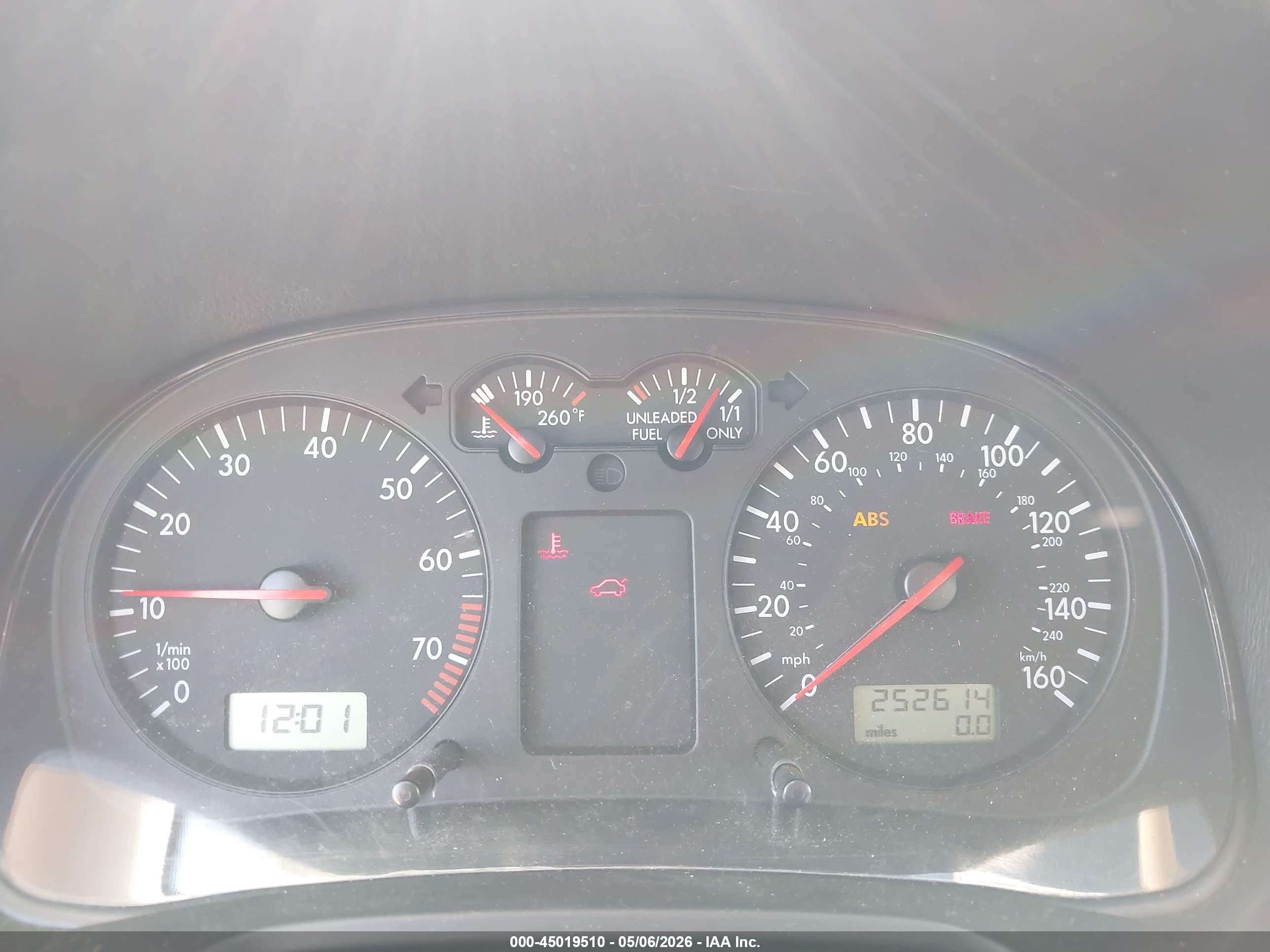 VOLKSWAGEN JETTA image 7