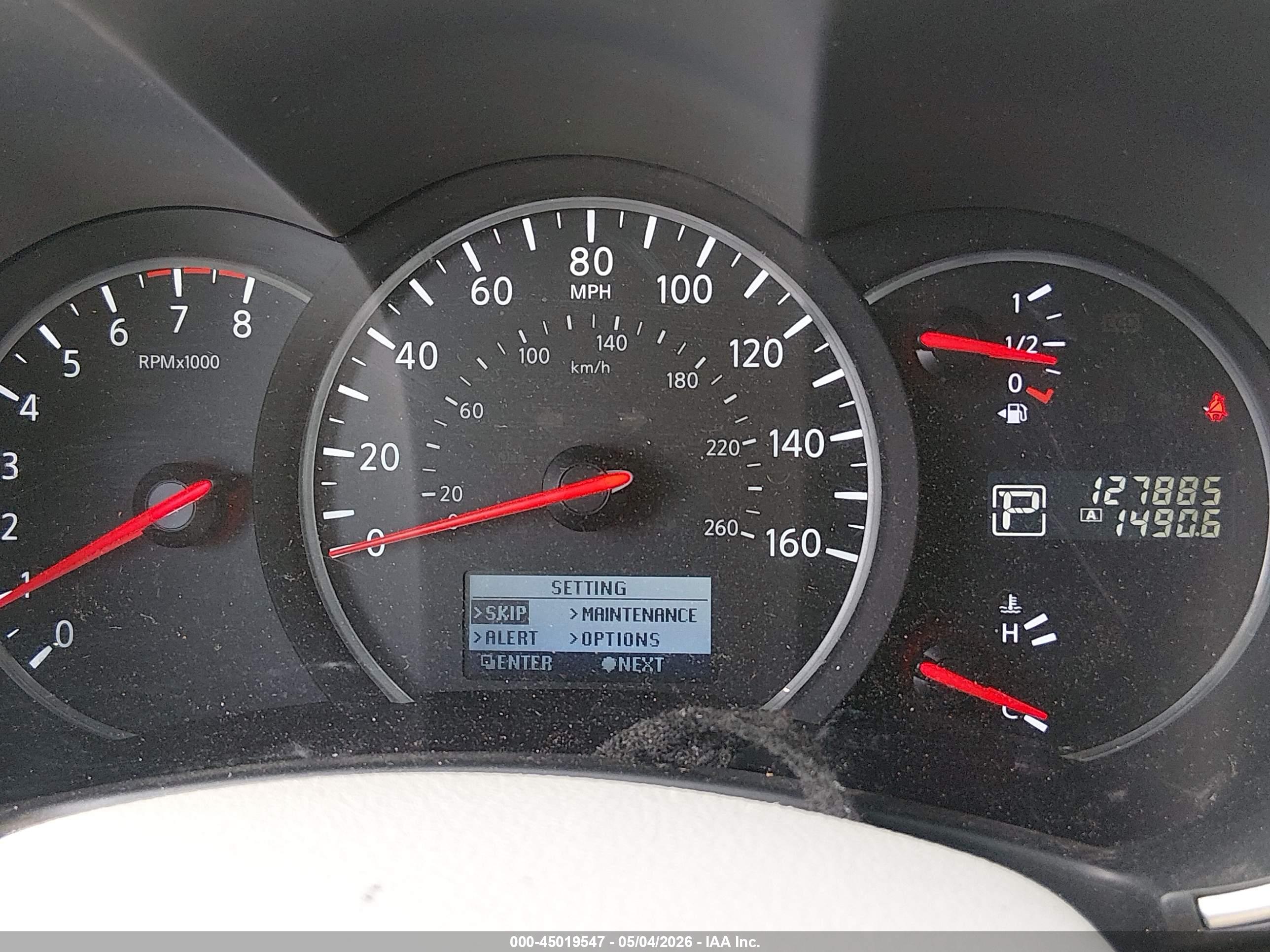 NISSAN QUEST image 7