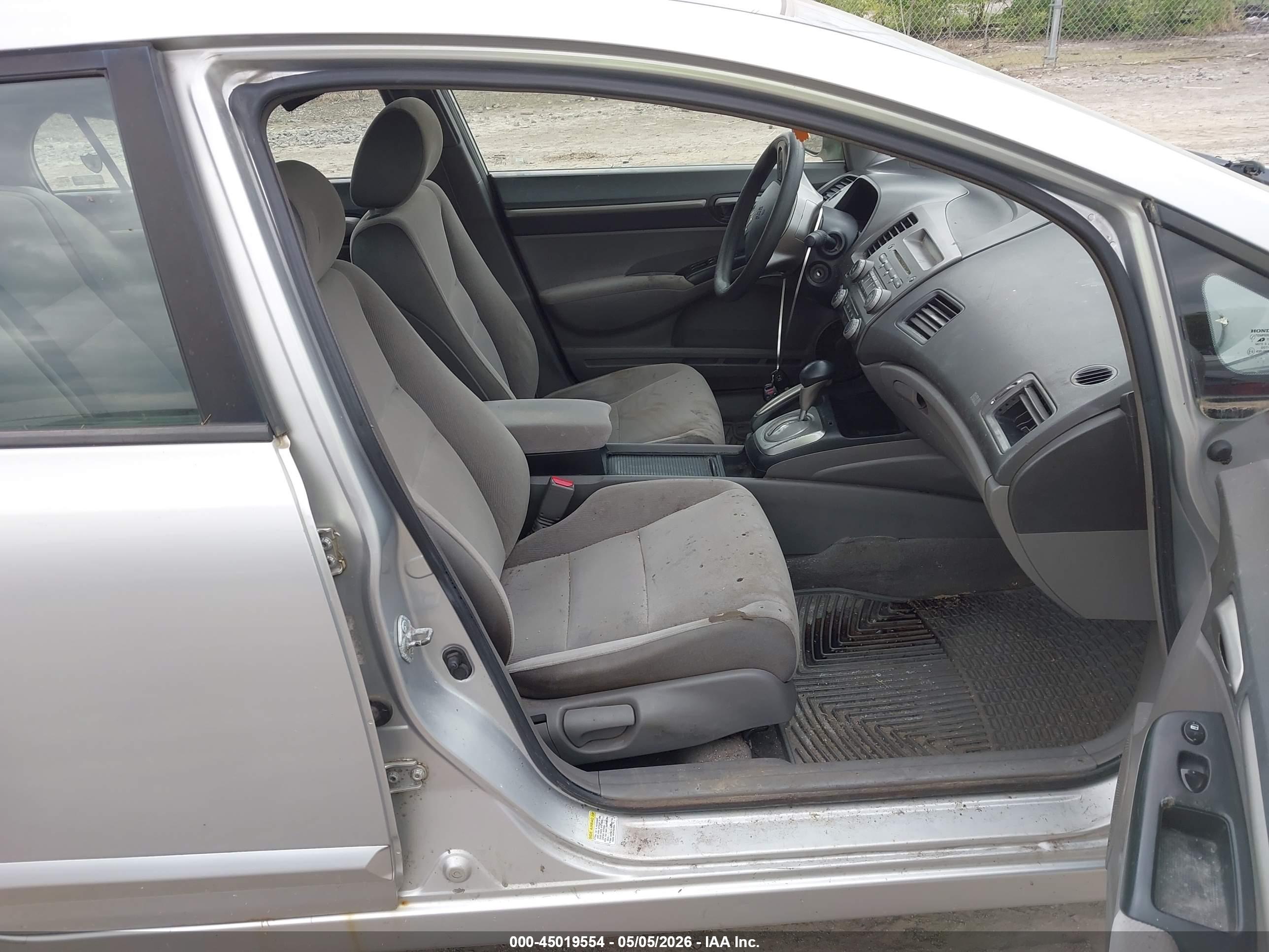HONDA CIVIC image 5