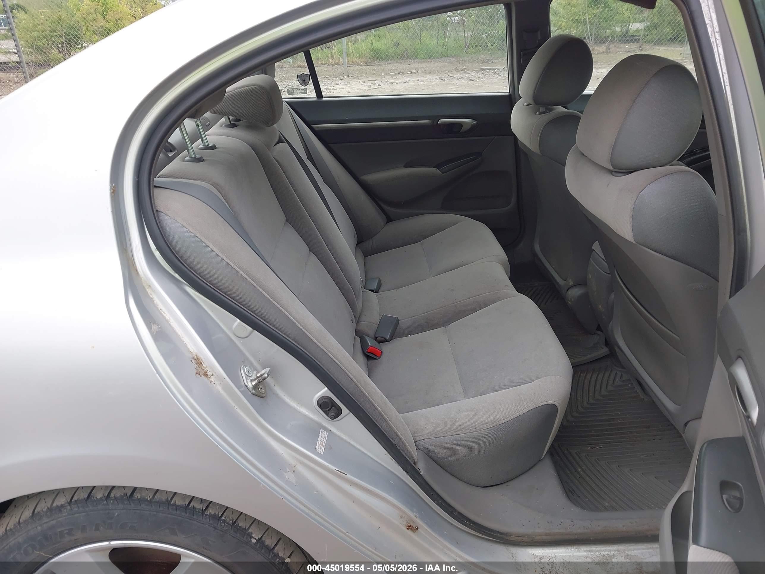 HONDA CIVIC image 8