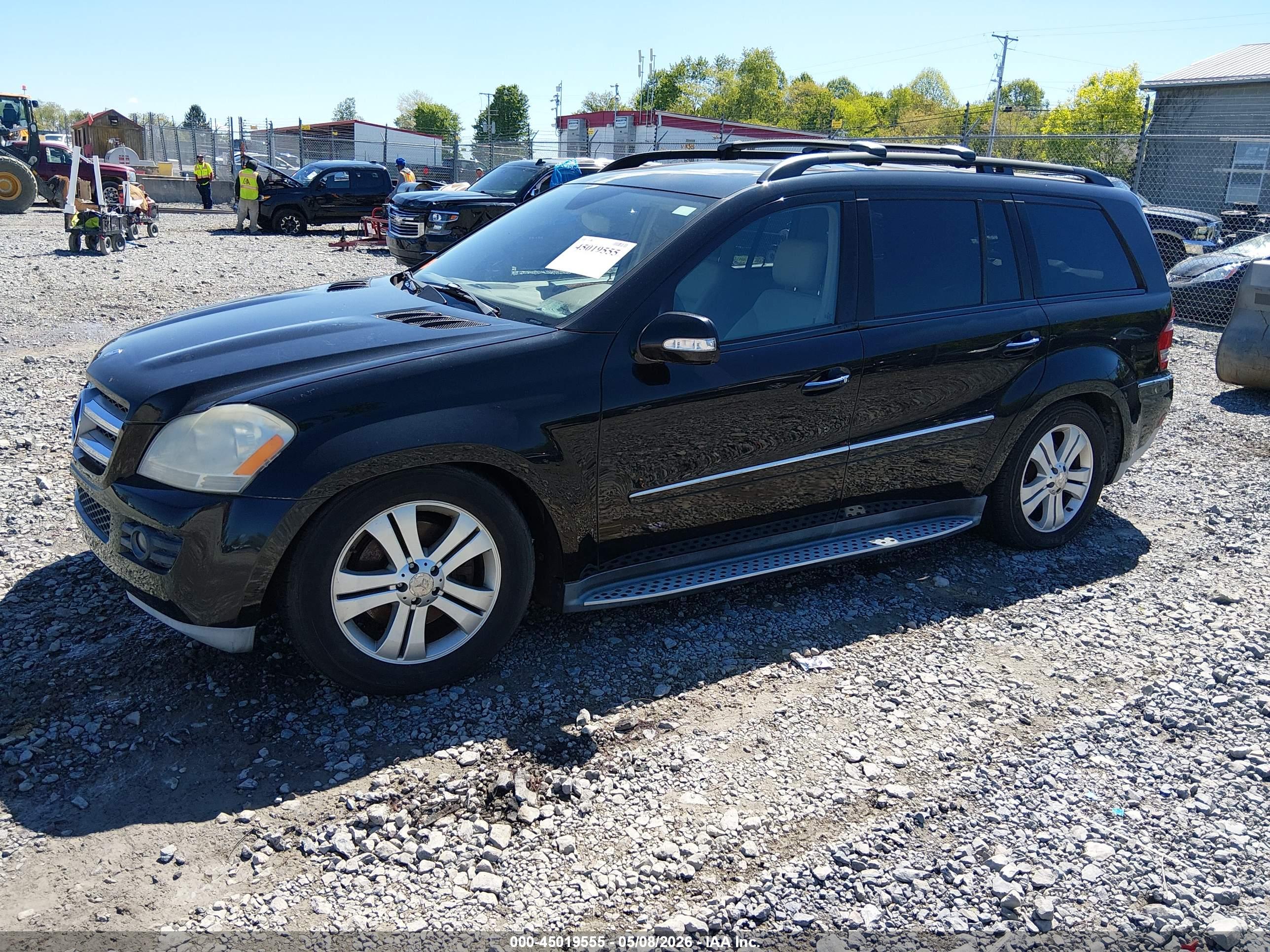 MERCEDES-BENZ GL image 2