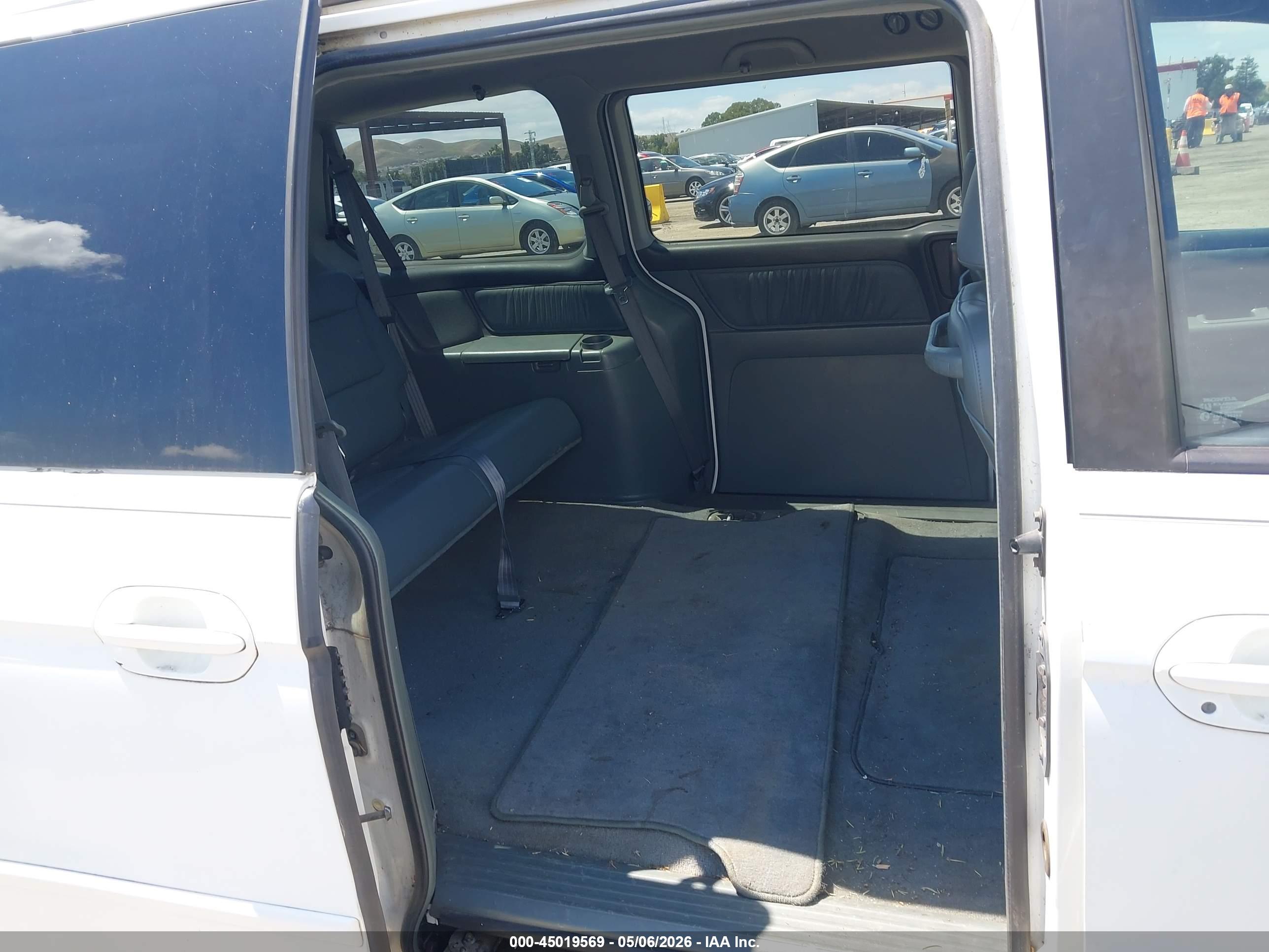 HONDA ODYSSEY image 8