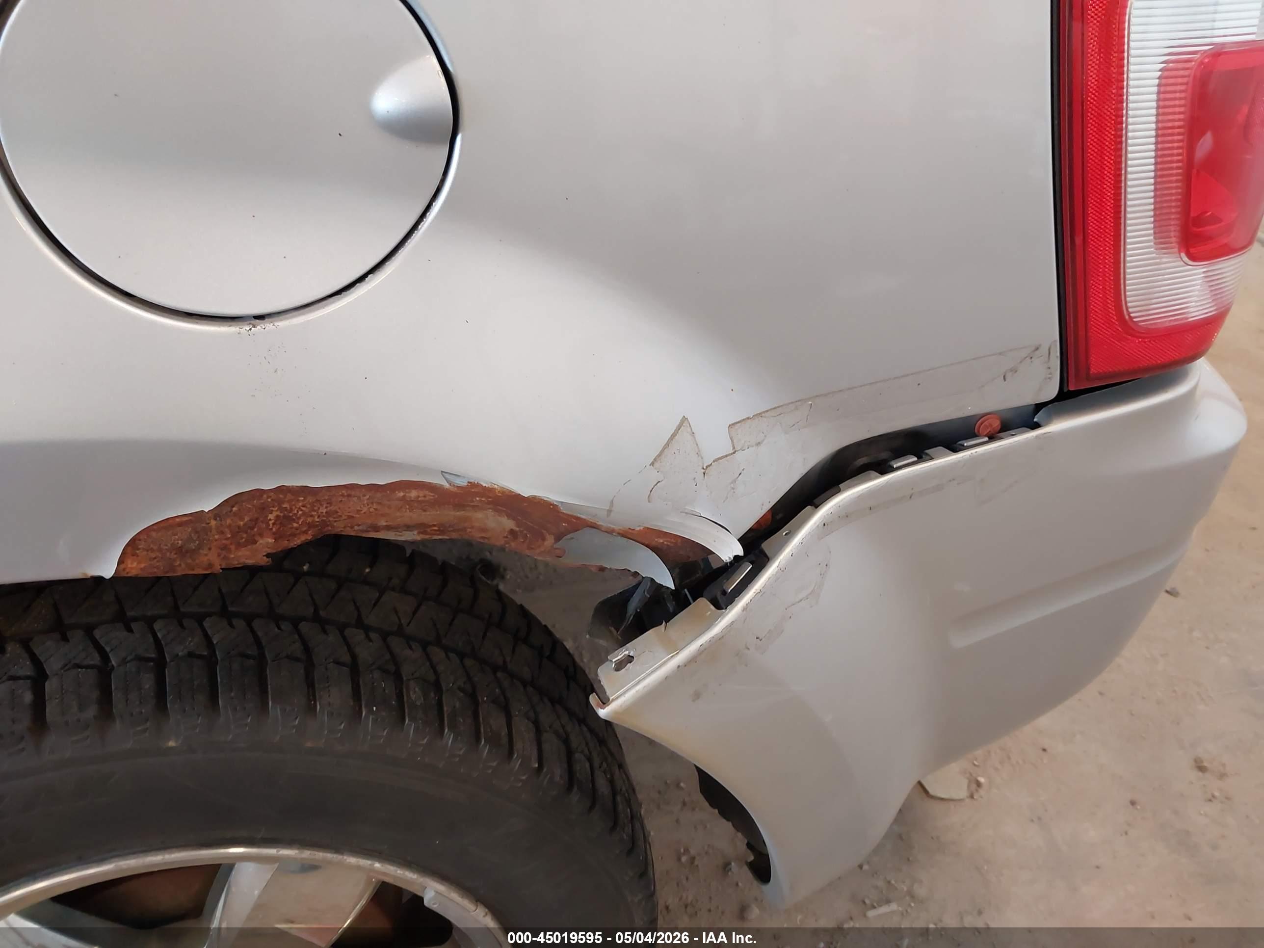 FORD ESCAPE image 6