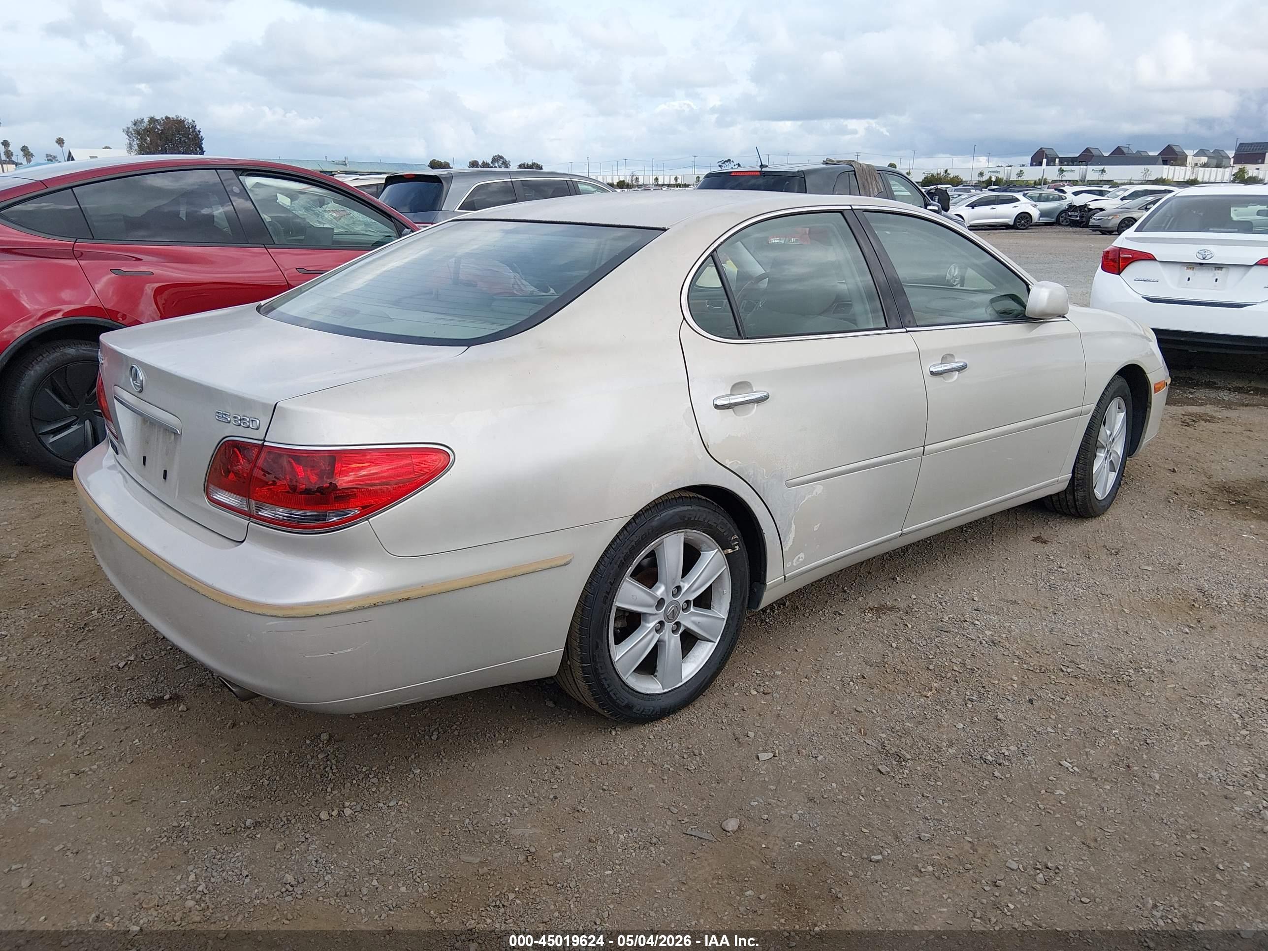 LEXUS ES image 4