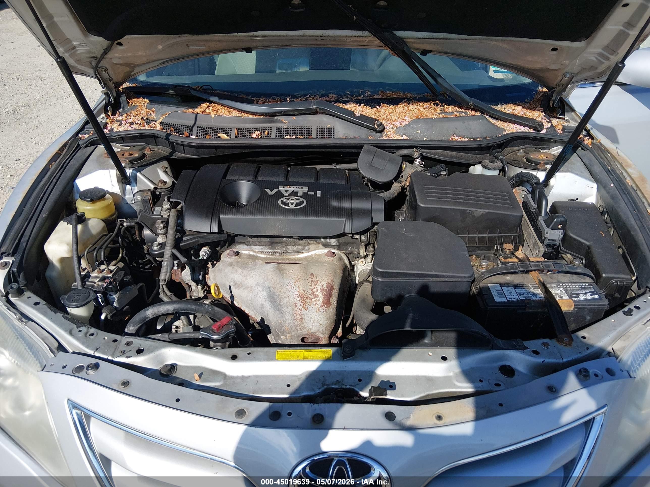 TOYOTA CAMRY image 10
