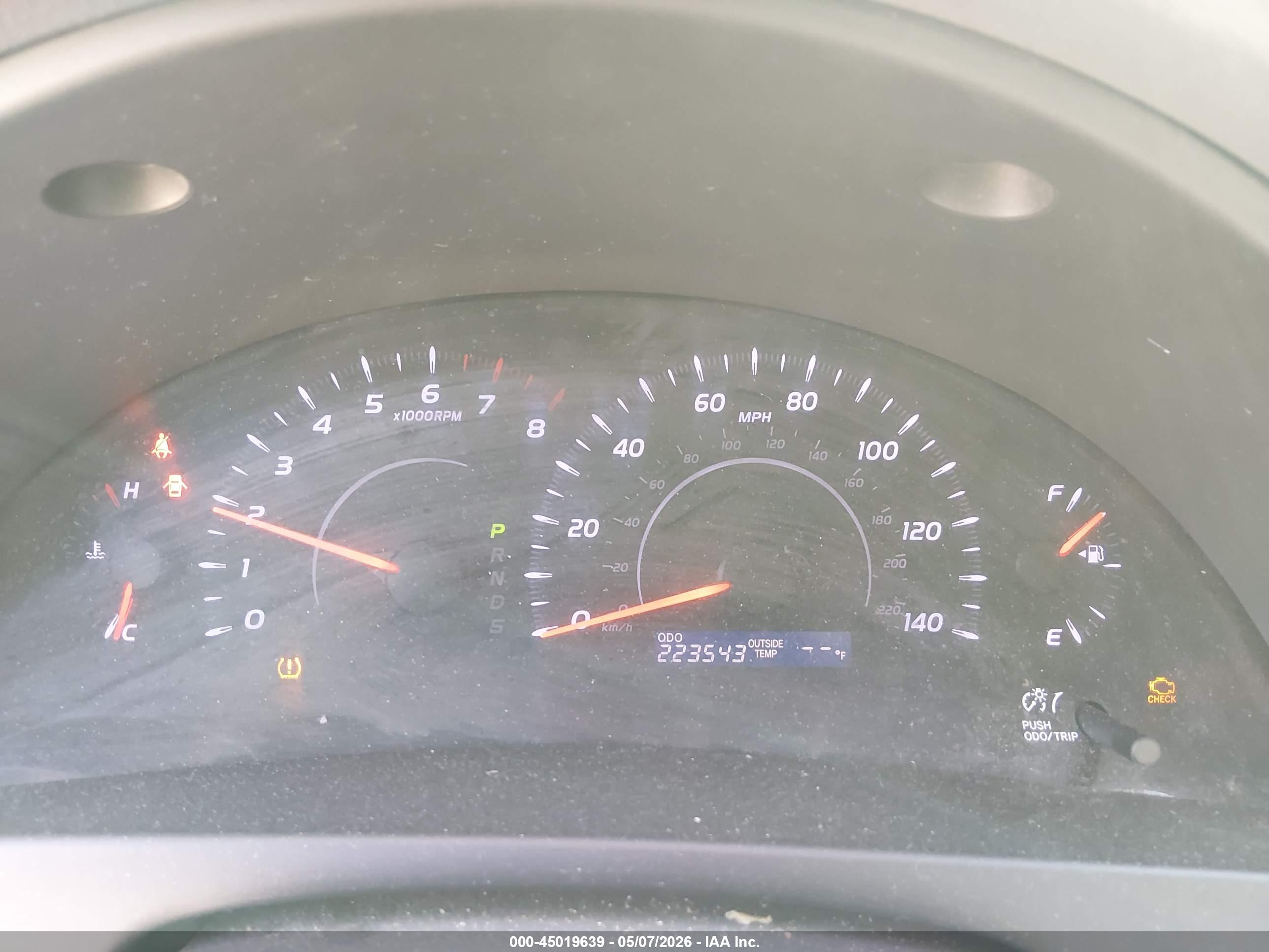 TOYOTA CAMRY image 7