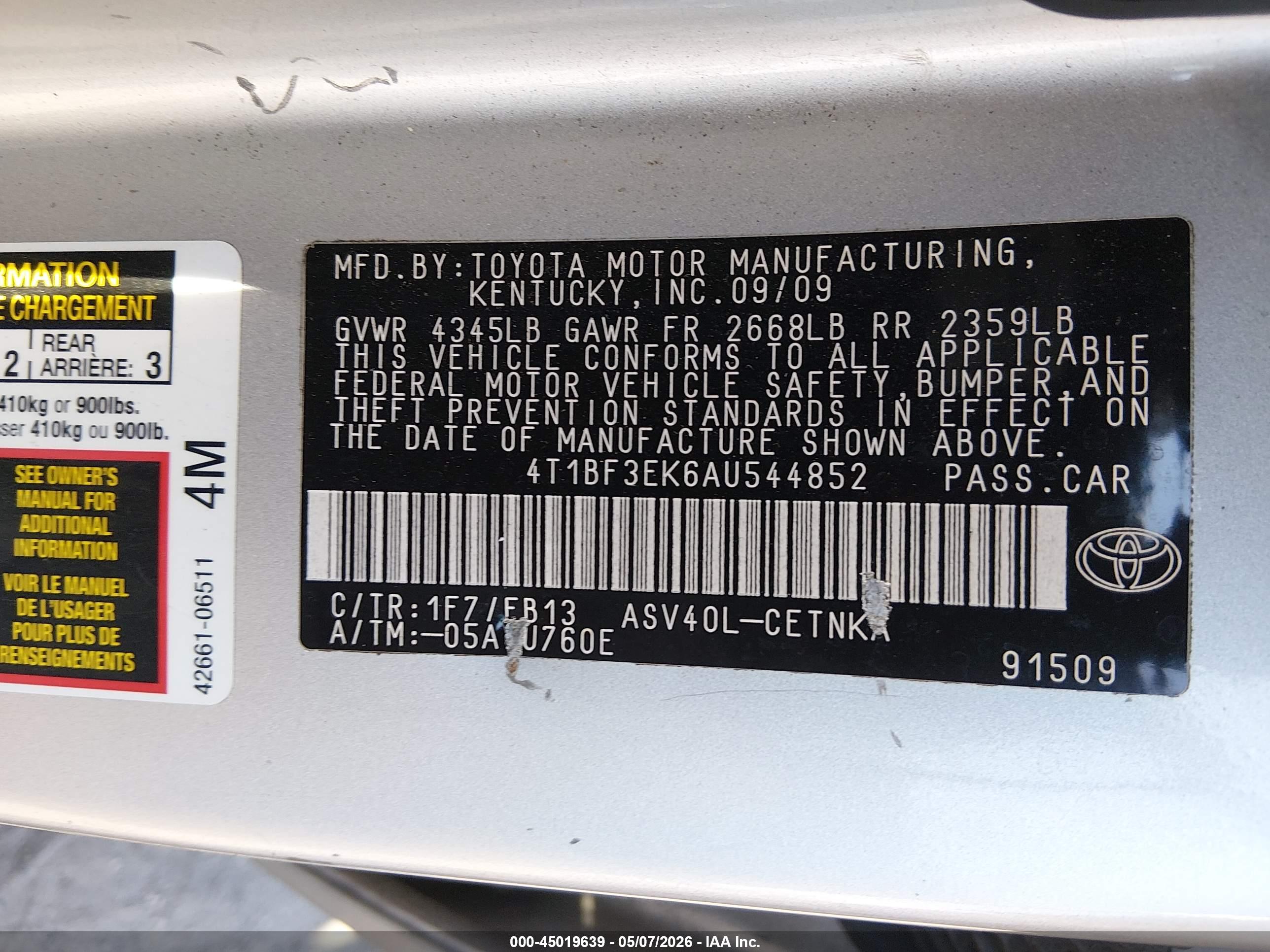 TOYOTA CAMRY image 9