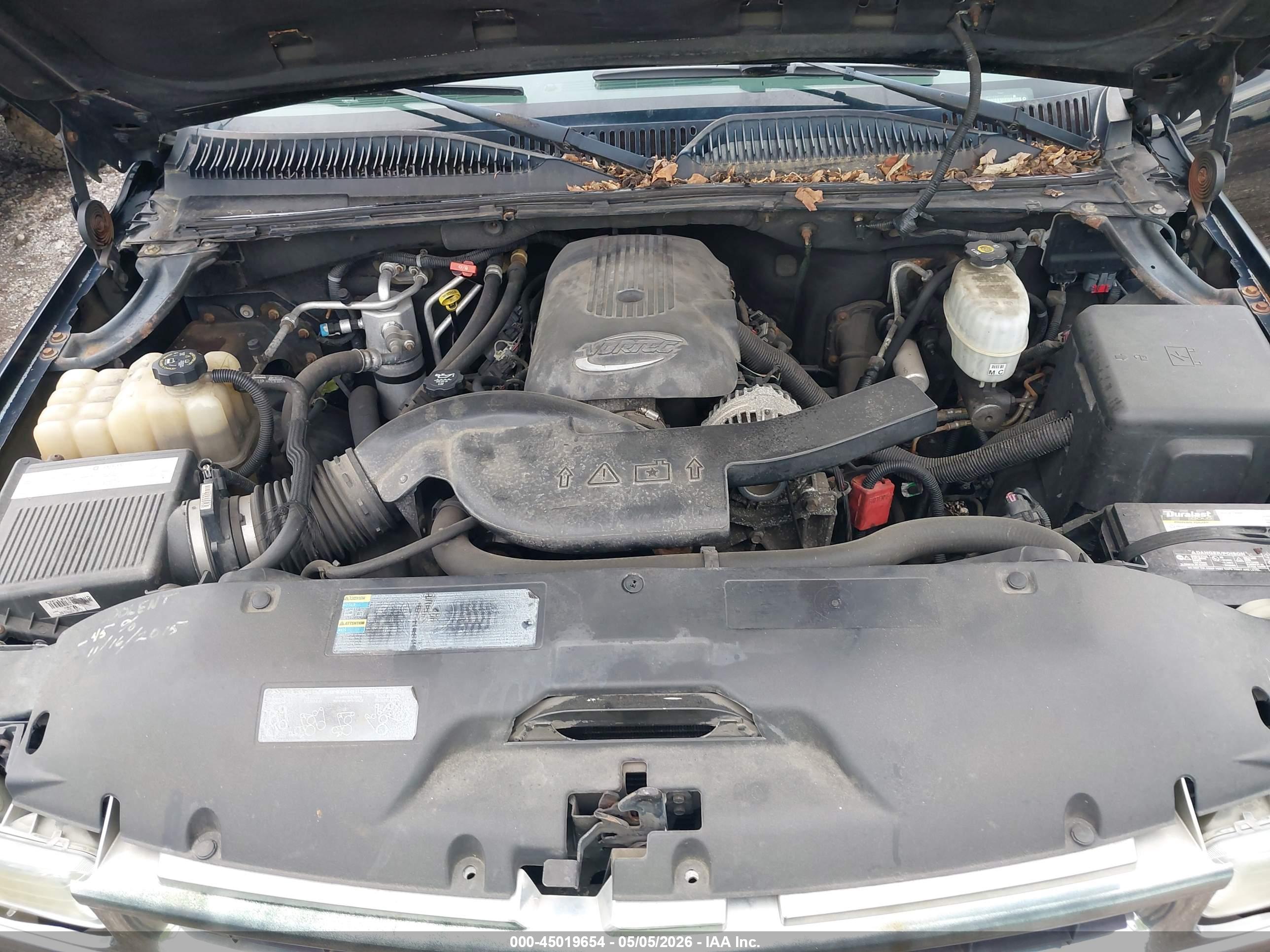 CHEVROLET SUBURBAN image 10