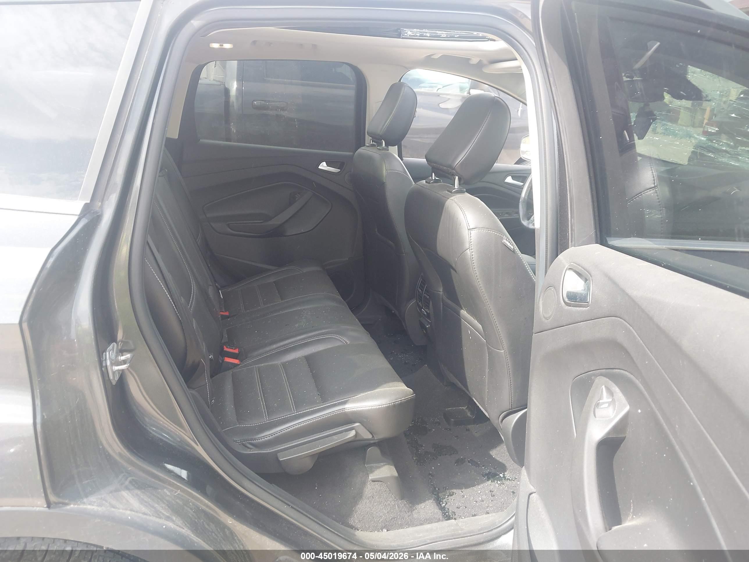 FORD ESCAPE image 8