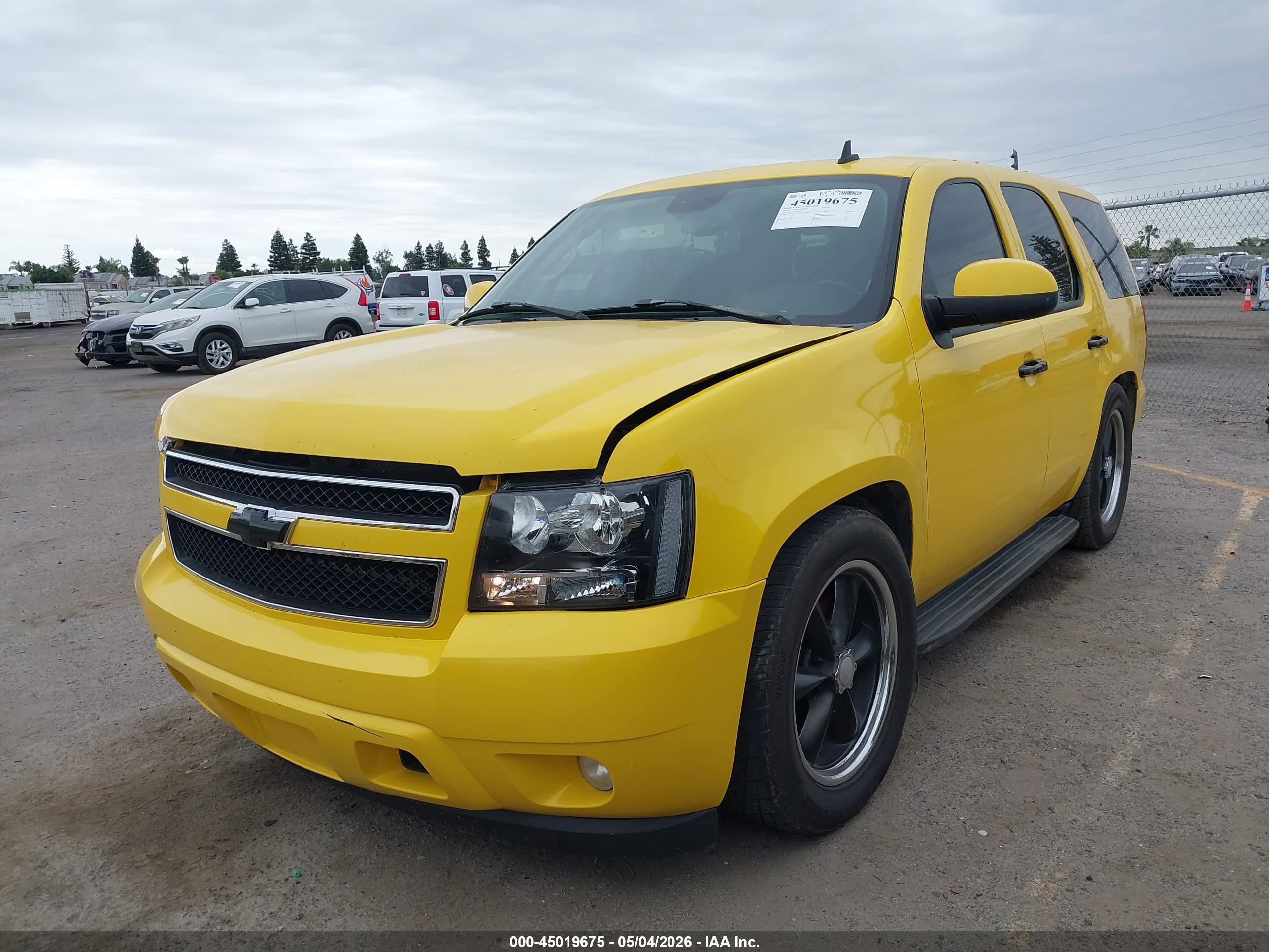 CHEVROLET TAHOE image 2