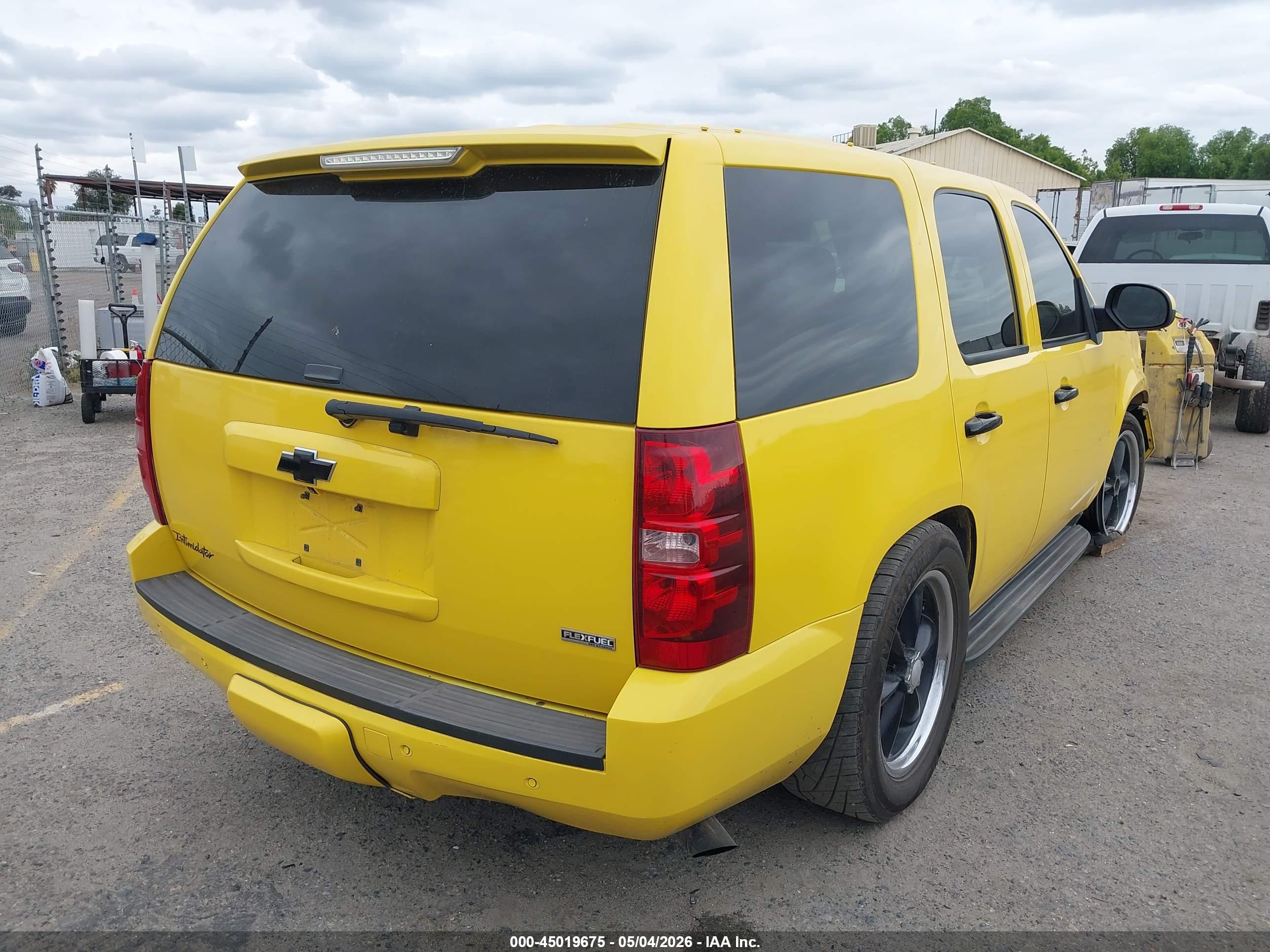 CHEVROLET TAHOE image 4