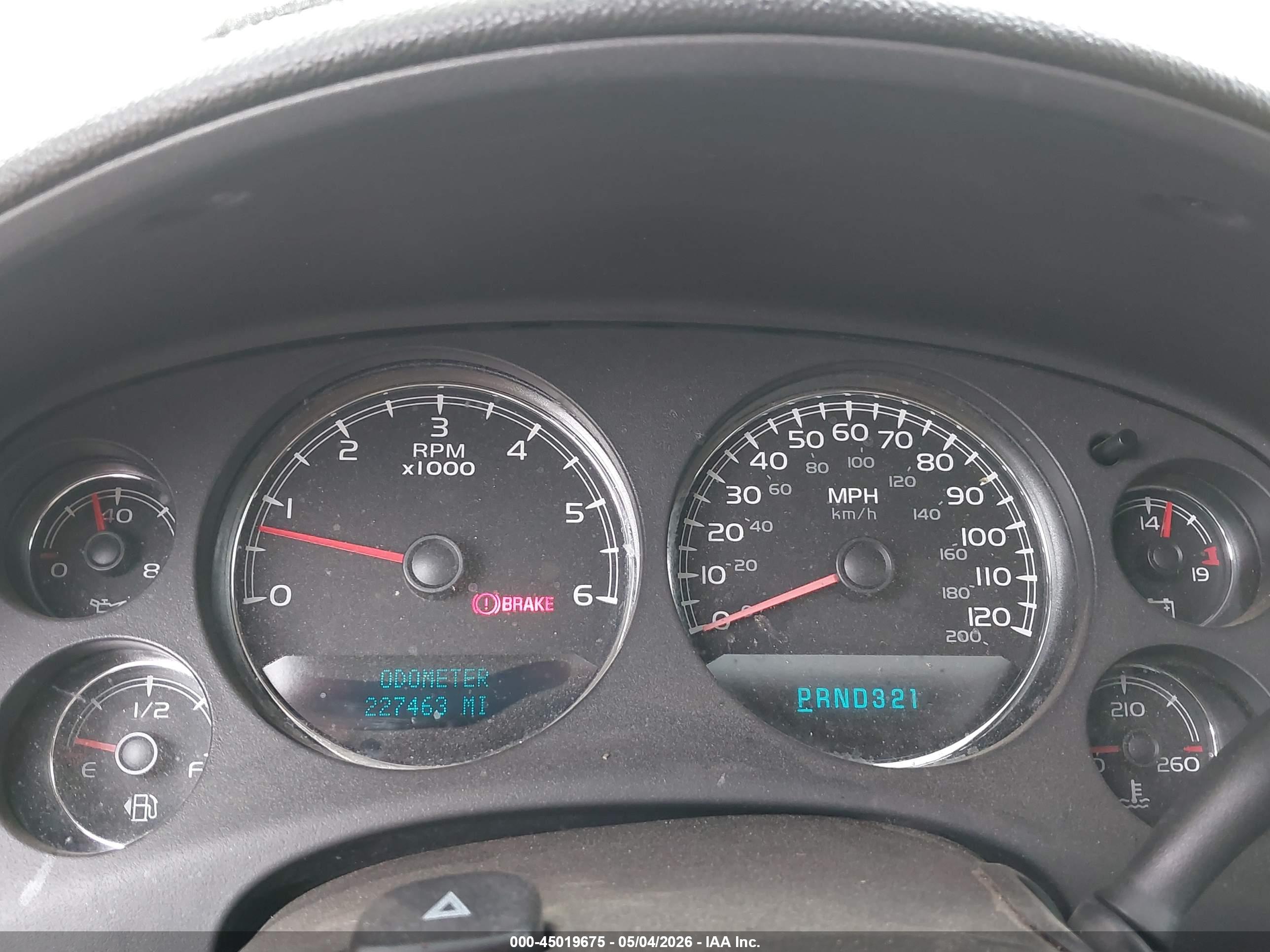 CHEVROLET TAHOE image 7