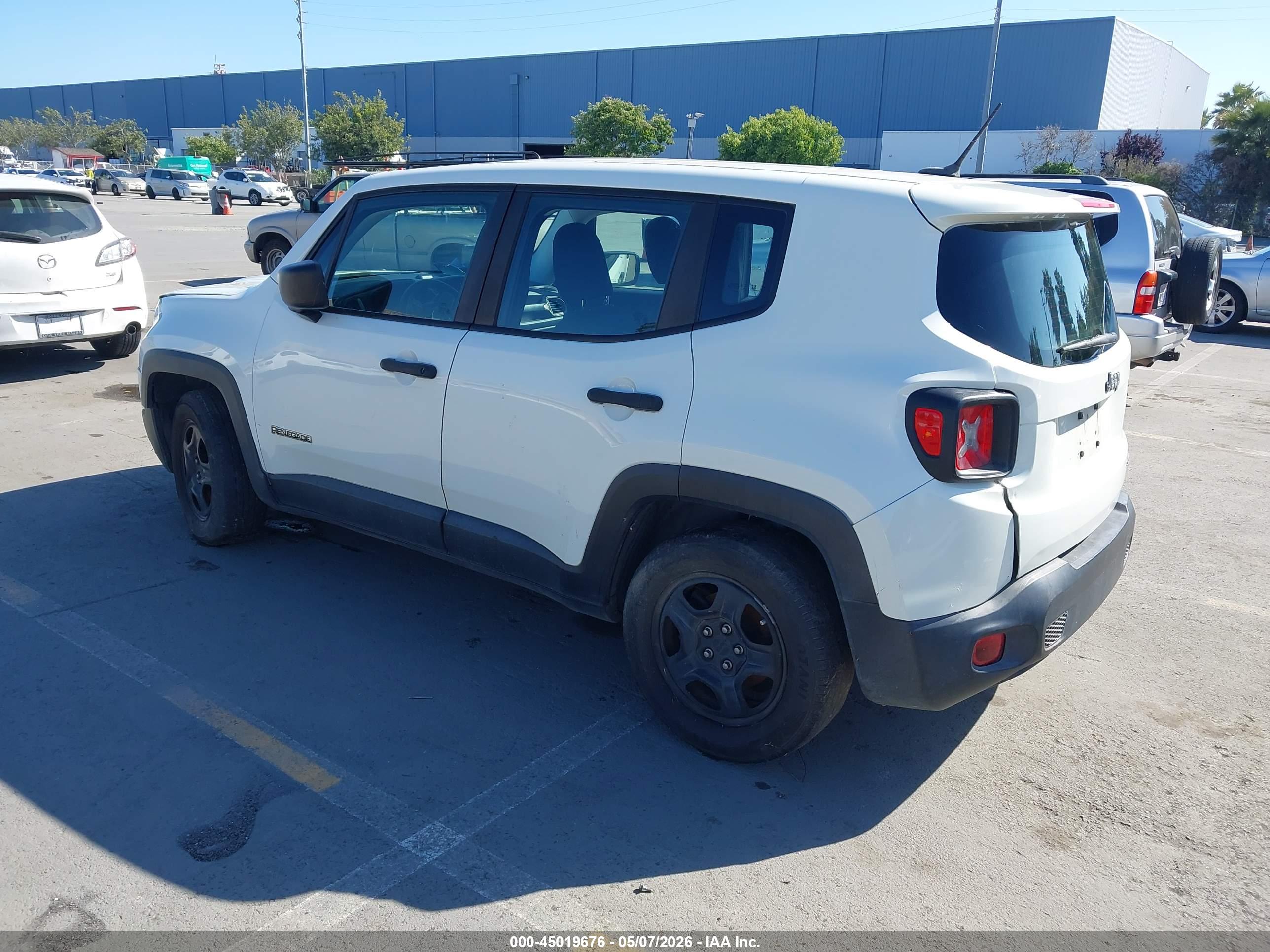 JEEP RENEGADE image 3