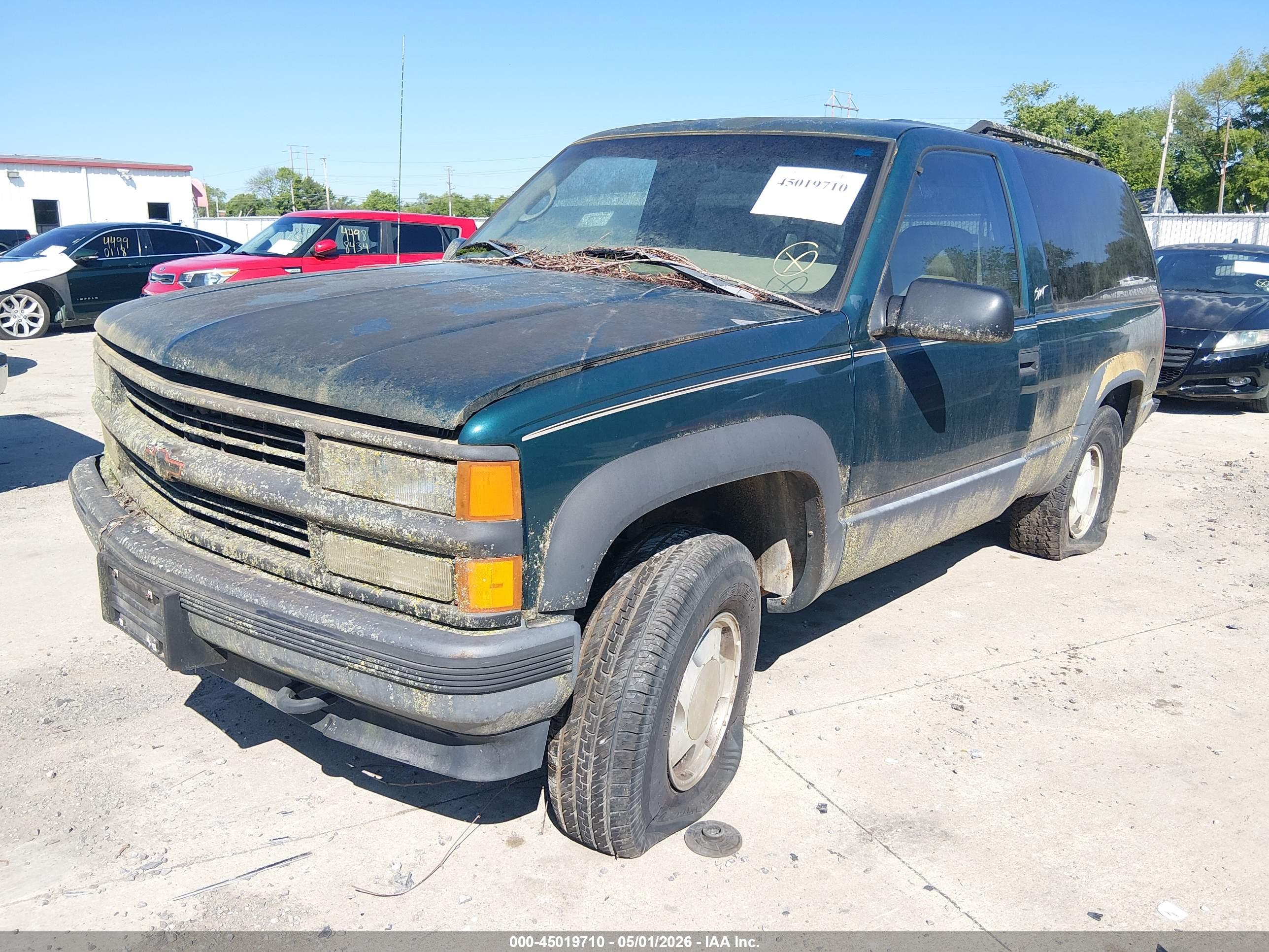CHEVROLET TAHOE image 2